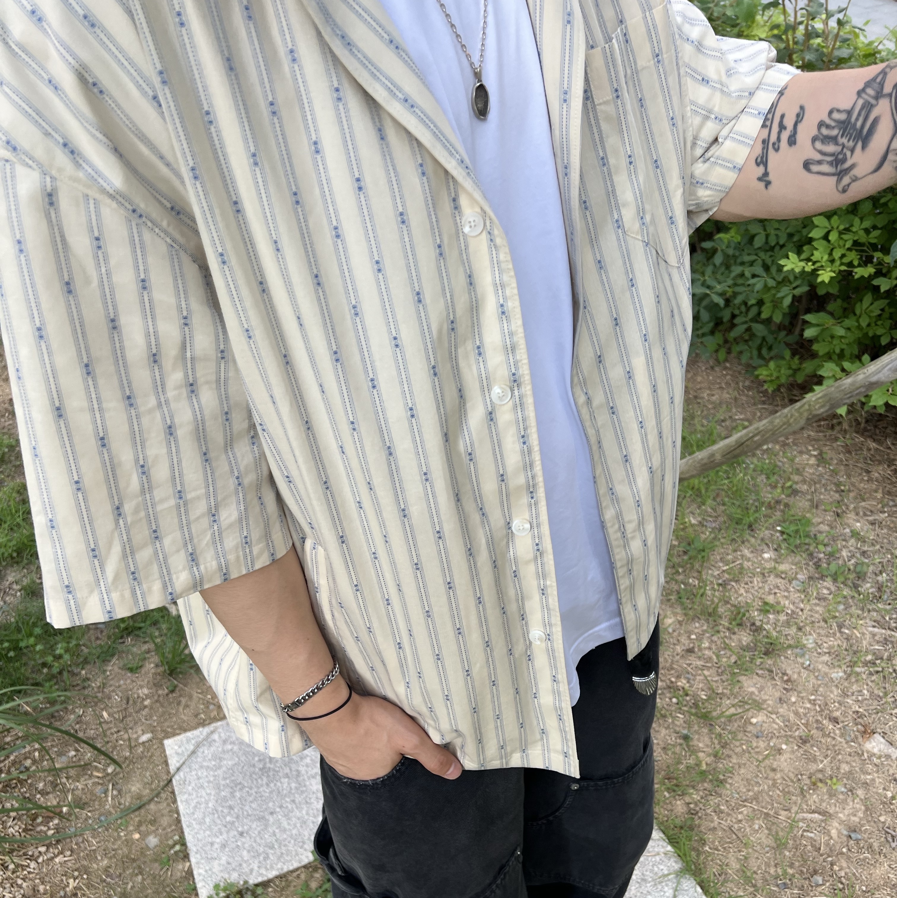 Nonnod Vacation Shirt Yellow Stipe, Nonnod Double knee cover pants Vintage black 착용 스타일 - 2
