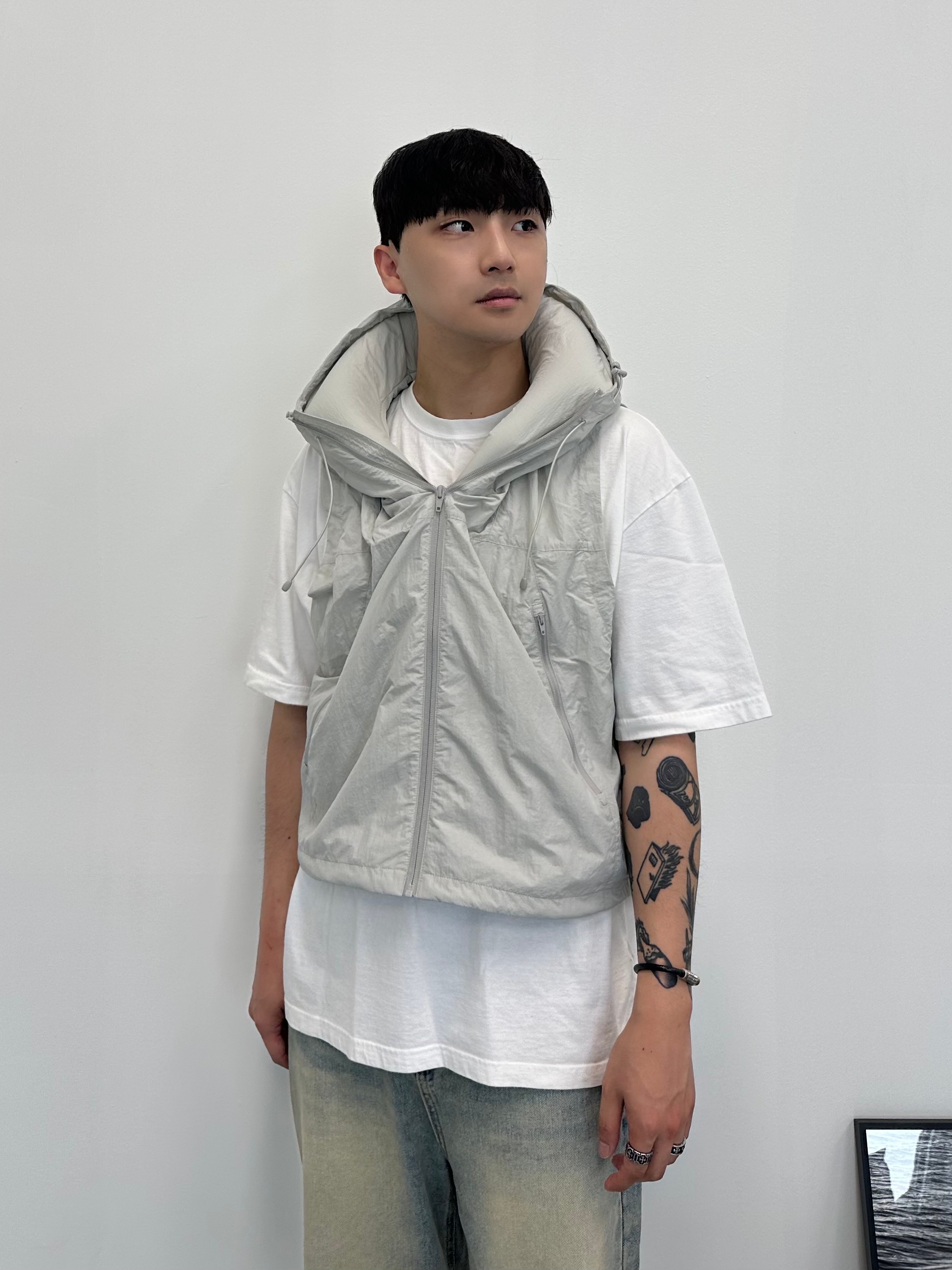 keek Pillowdy Utility Nylon Vest Gray 착용 스타일 - 4