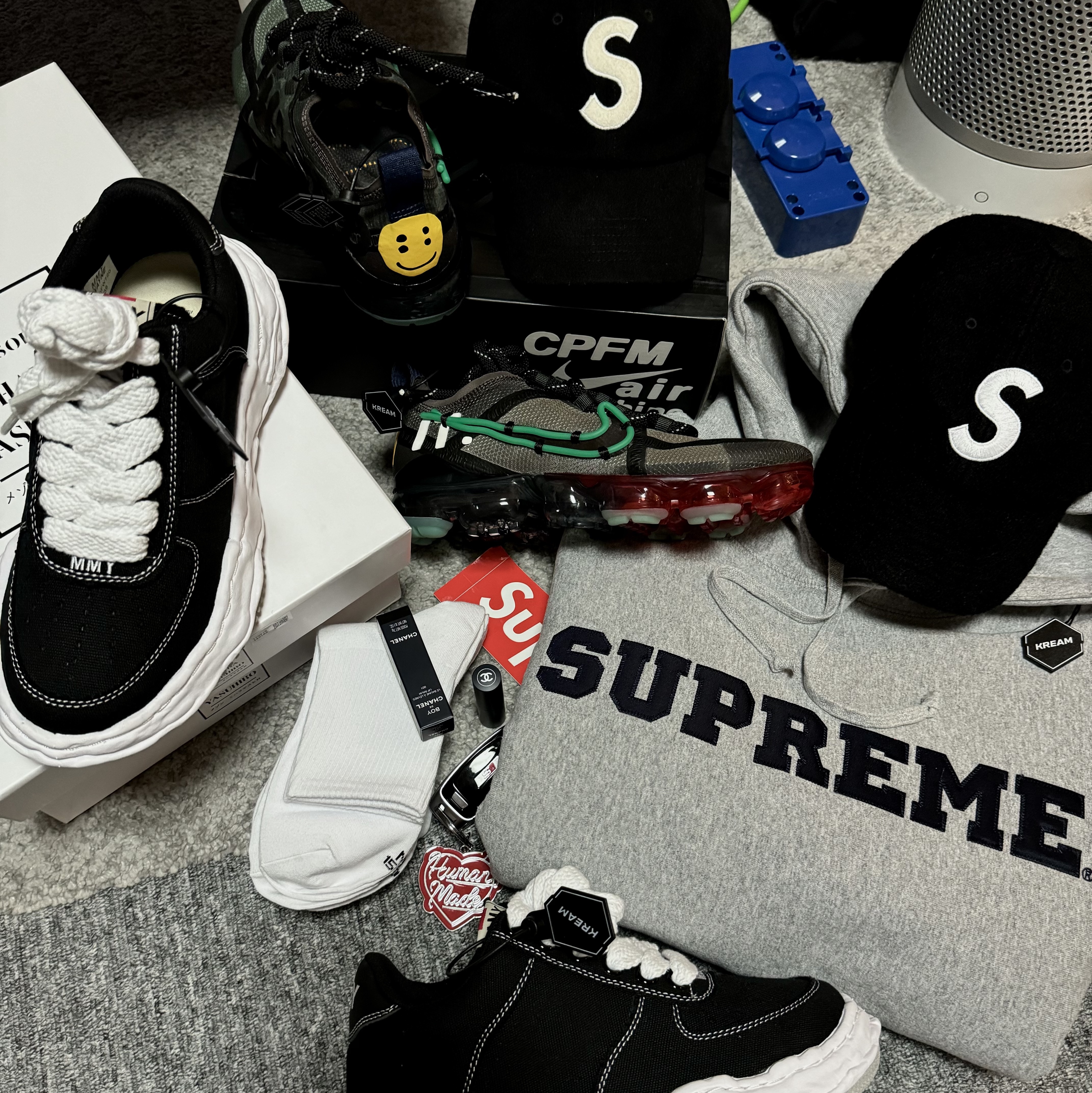Maison Mihara Yasuhiro Wayne OG Sole Canvas Low-top Sneakers Black, Chanel Boy De Chanel Lip Balm ์ฐฉ์ฉ ์คํ์ผ