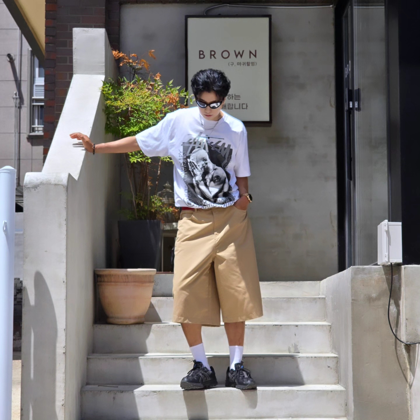 Stussy x Goldie Metalheadz 30 T-Shirt White, Asics Gel-Sonoma 15-50 Black Obsidian Grey 착용 스타일 - 4