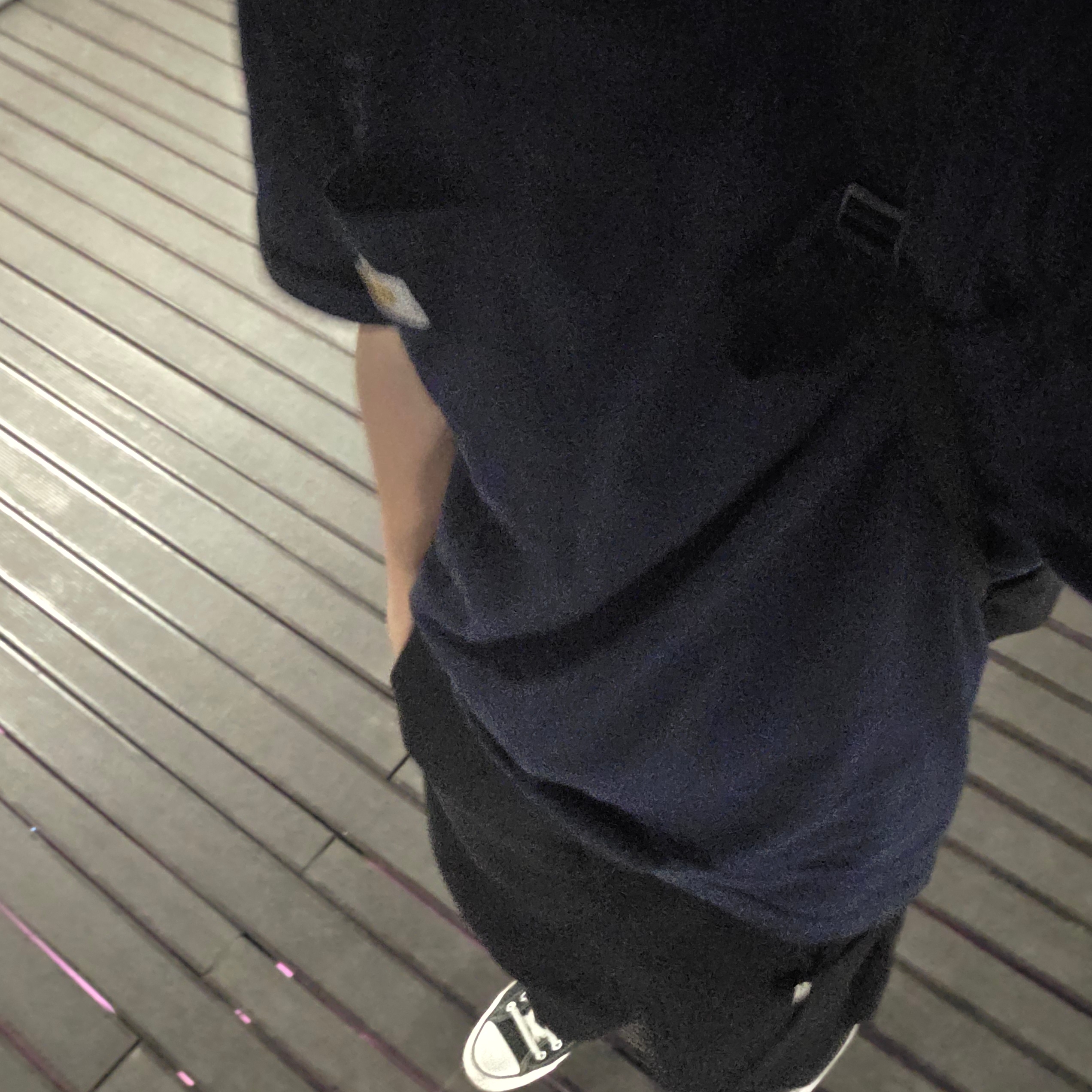 Carhartt Loose Fit Heavyweight Regular Short Sleeve Pocket T-Shirt Navy 착용 스타일