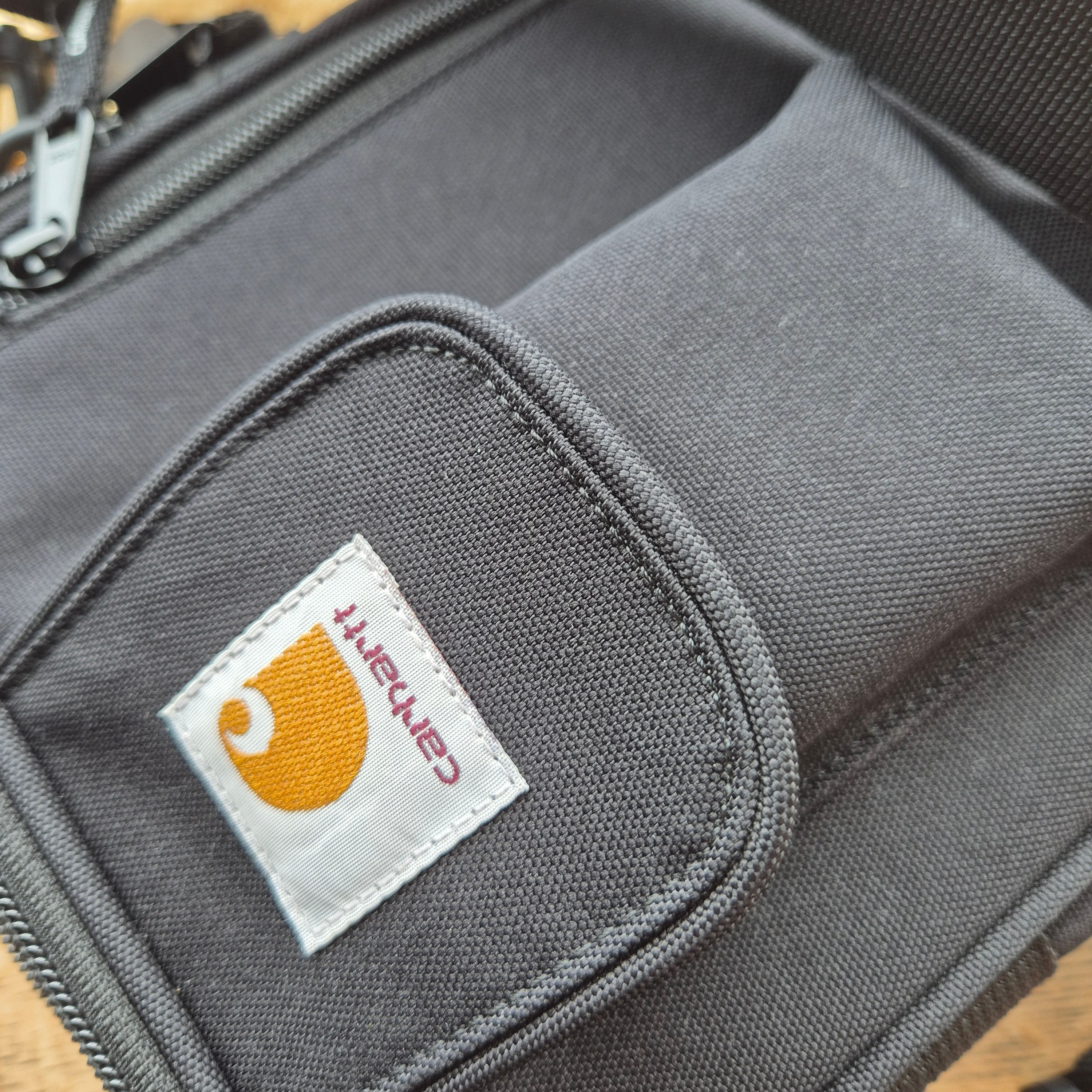 Carhartt WIP Essentials Bag Black 착용 스타일