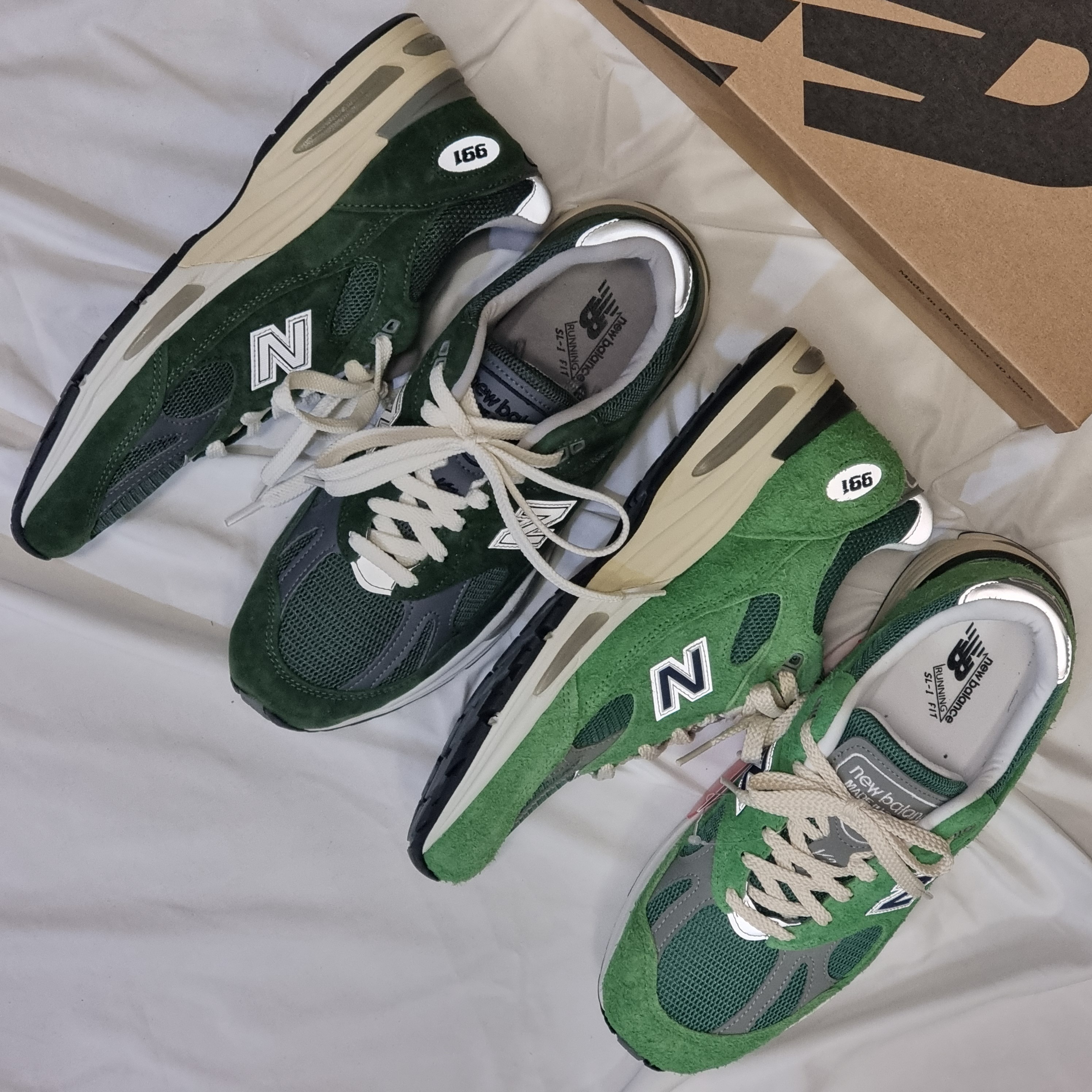 New Balance 991v2 Made in UK Mineral Green Comfrey, New Balance 991v2 Made in UK Kombu Green 착용 스타일 - 4