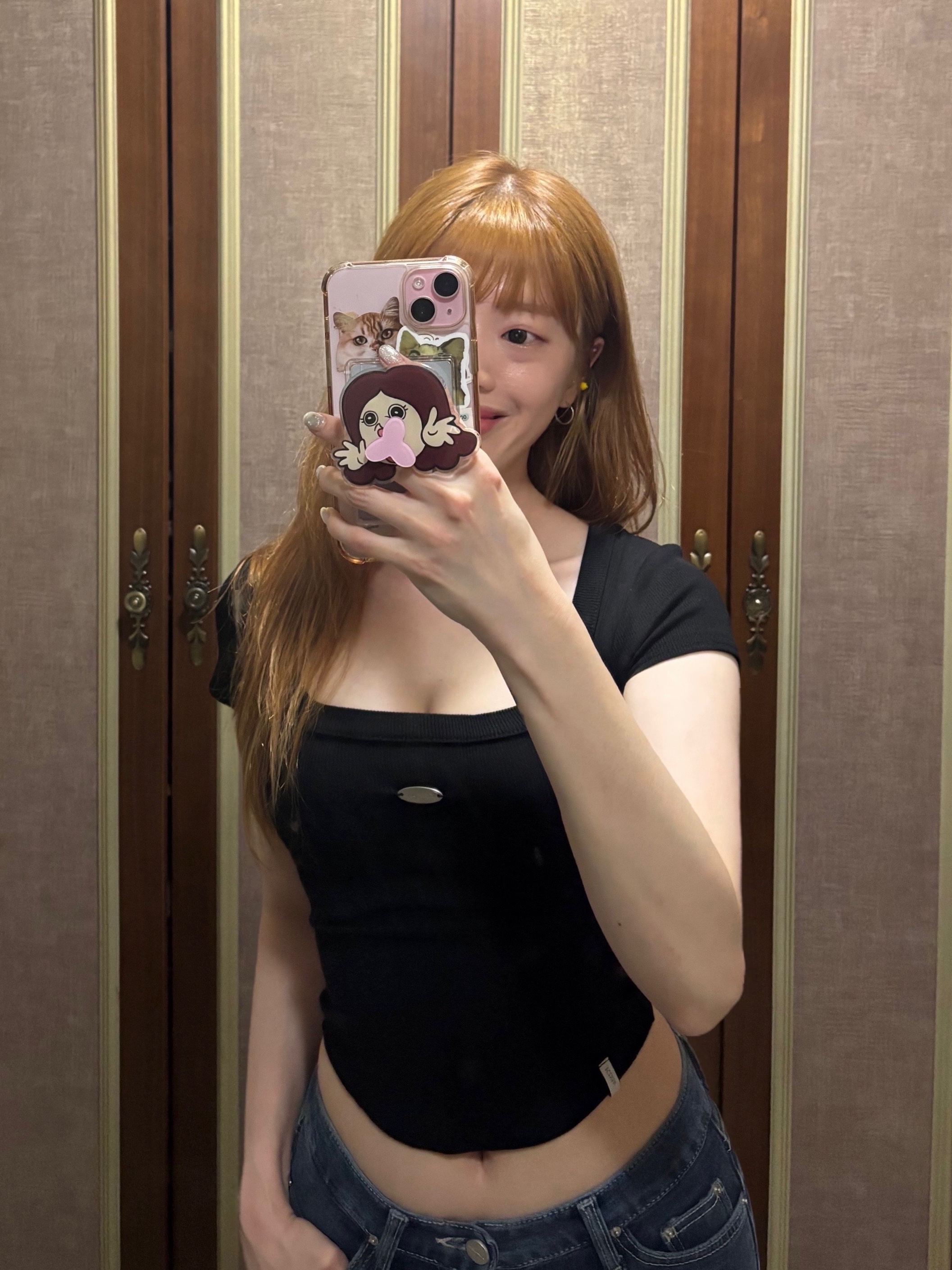 Oofos OOriginal Black 착용 스타일 - 1