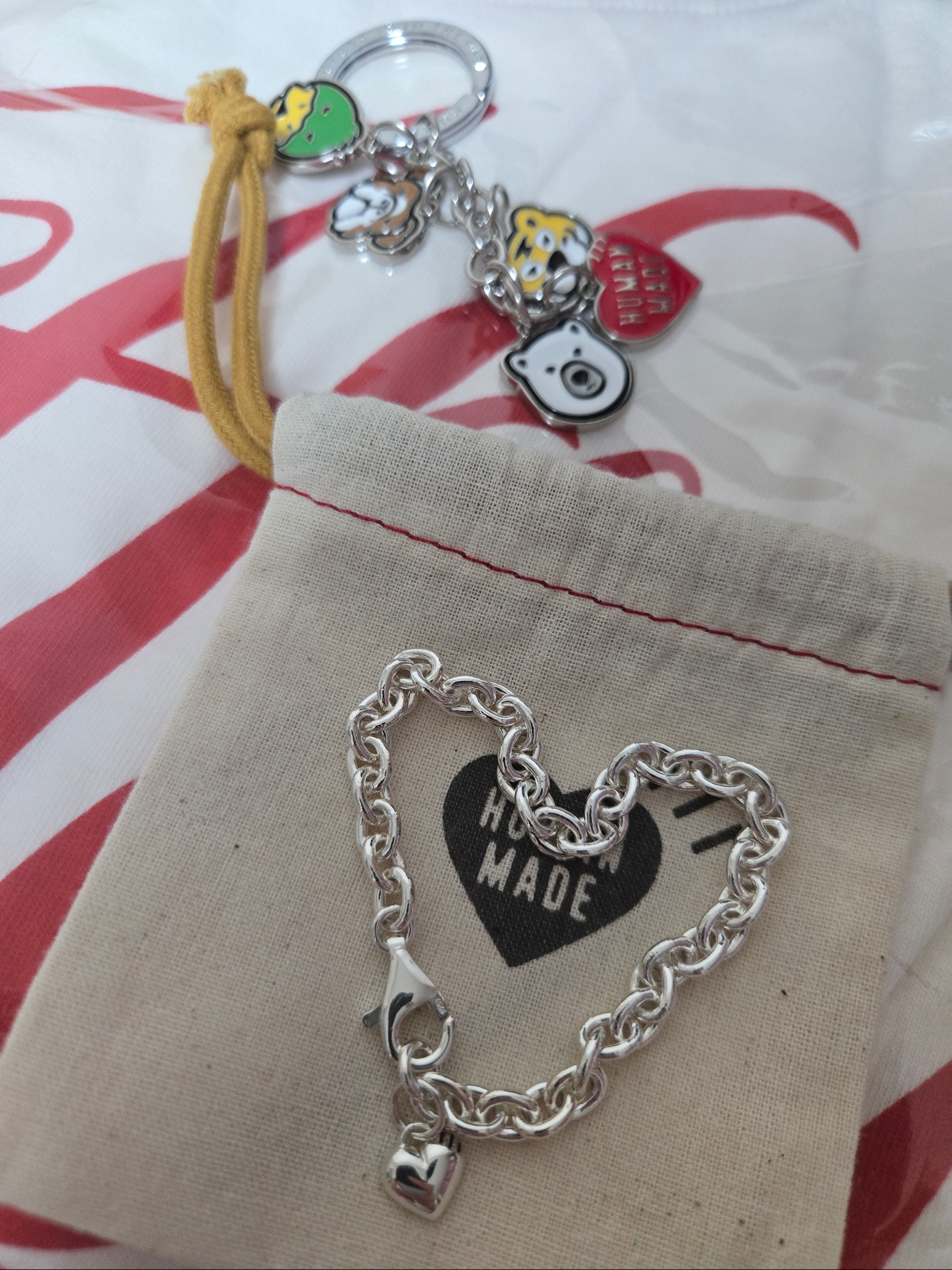 Human Made Heart Silver Bracelet Silver, Human Made Animal Keyring Silver 착용 스타일