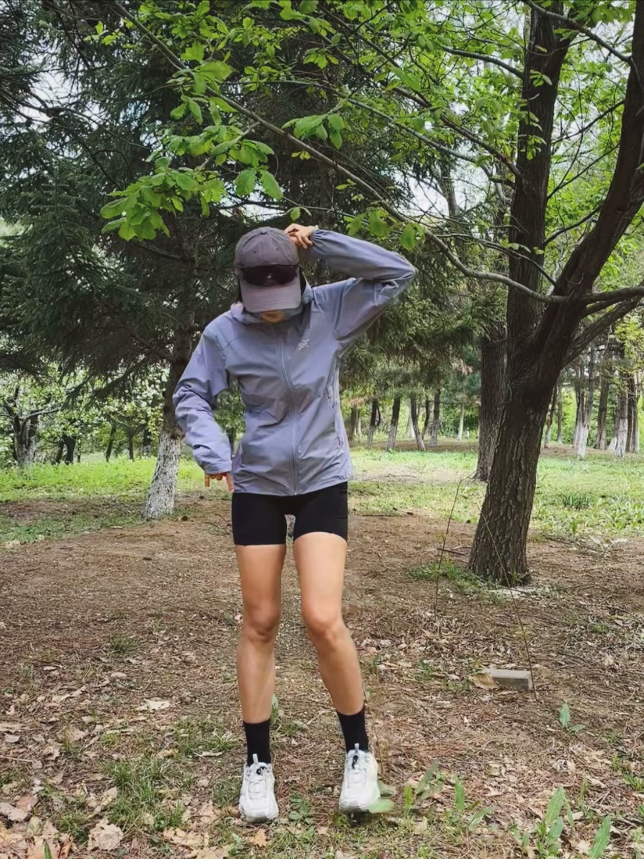 Mizuno Racer Trail SE Sand, Arc'teryx Squamish Hoody Stratus 착용 스타일