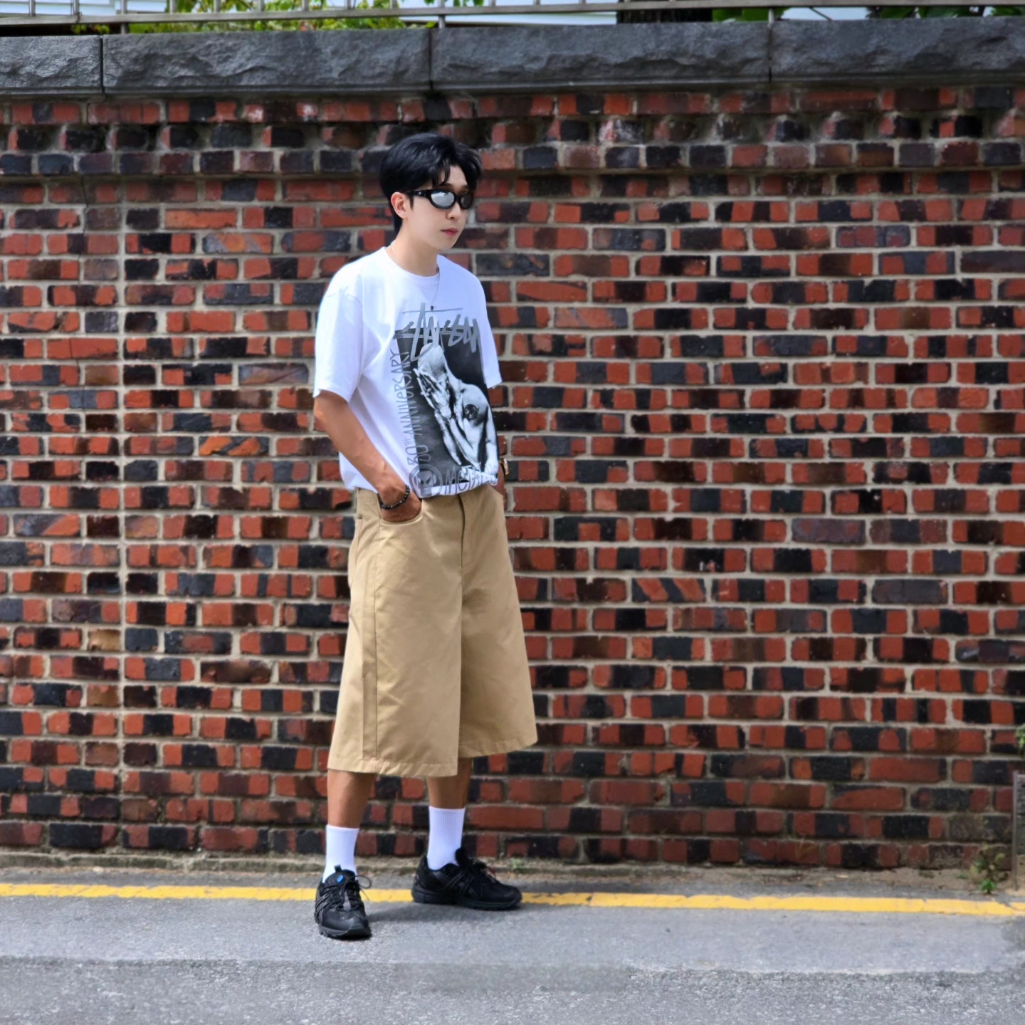 Stussy x Goldie Metalheadz 30 T-Shirt White, Asics Gel-Sonoma 15-50 Black Obsidian Grey 착용 스타일 - 1