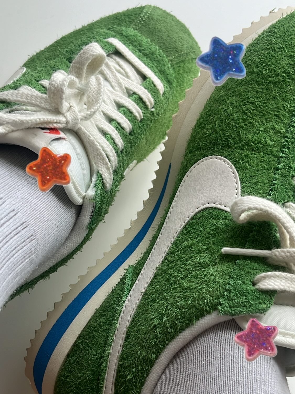 (W) Nike Cortez Vintage Chlorophyll Suede 착용 스타일