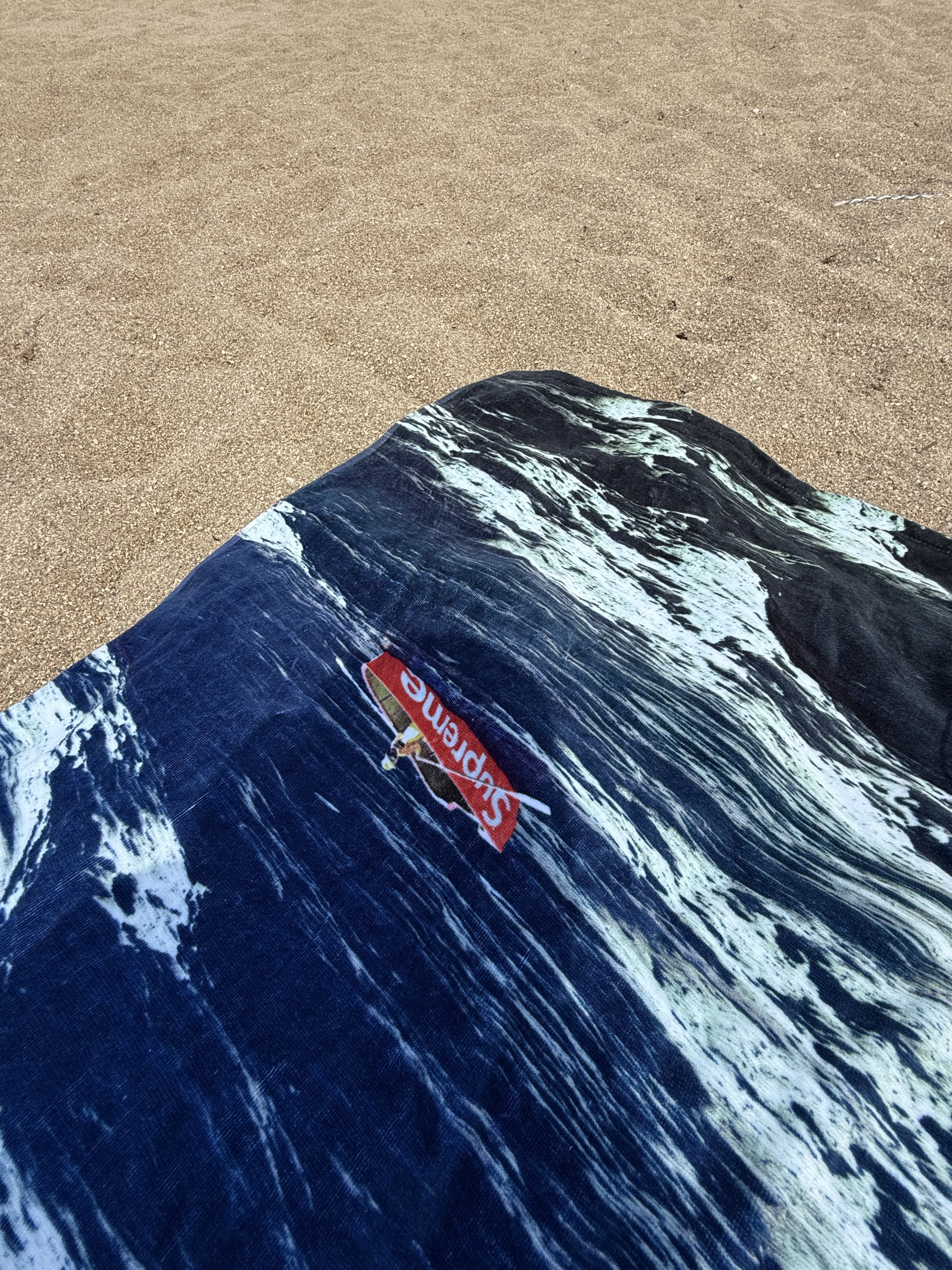 Supreme Boat Towel Multicolor - 25SS 착용 스타일