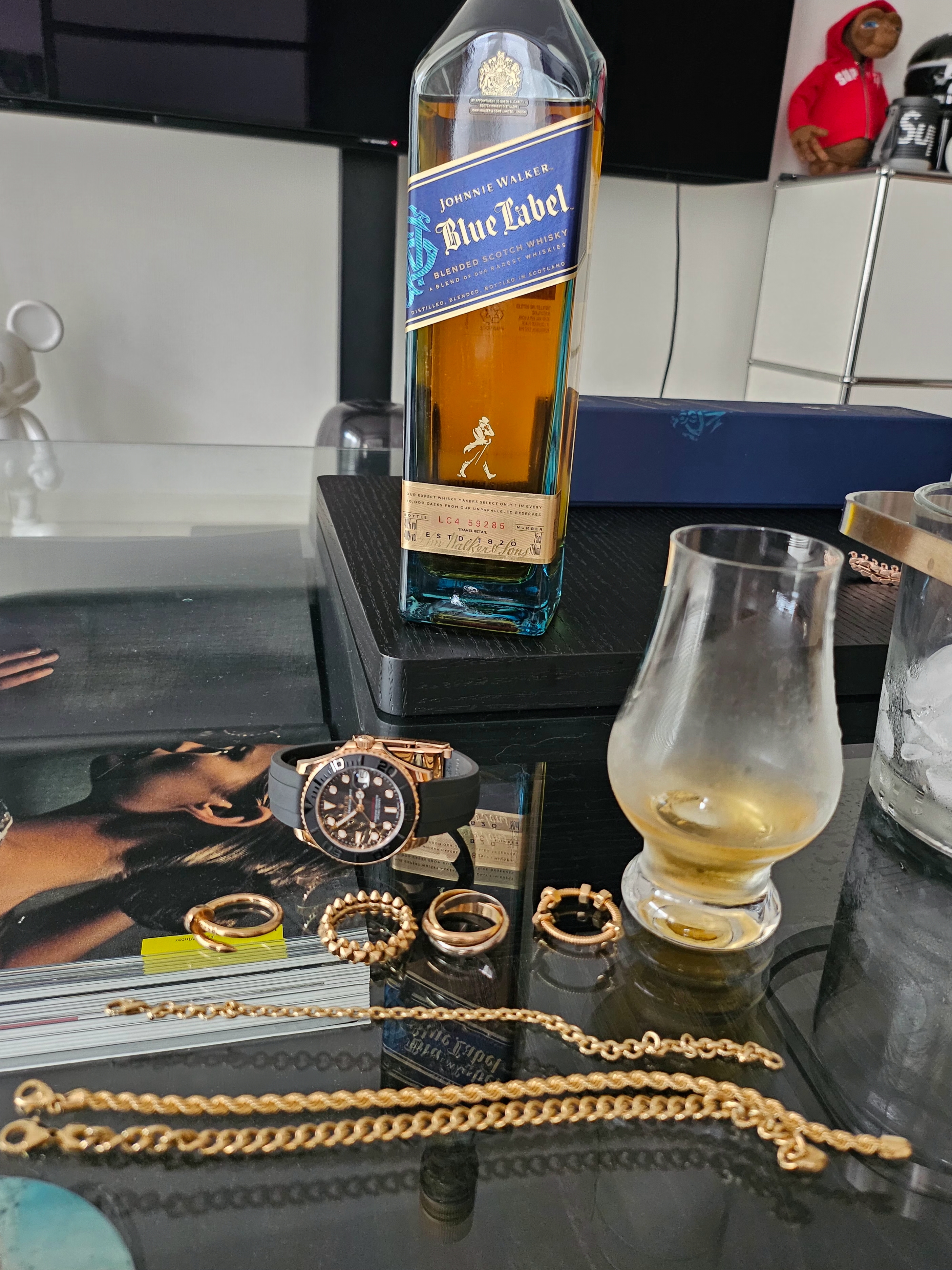 Rolex Yacht-Master 37mm 268655 Black Oysterflex, Cartier Juste un Clou Ring Rose Gold 착용 스타일