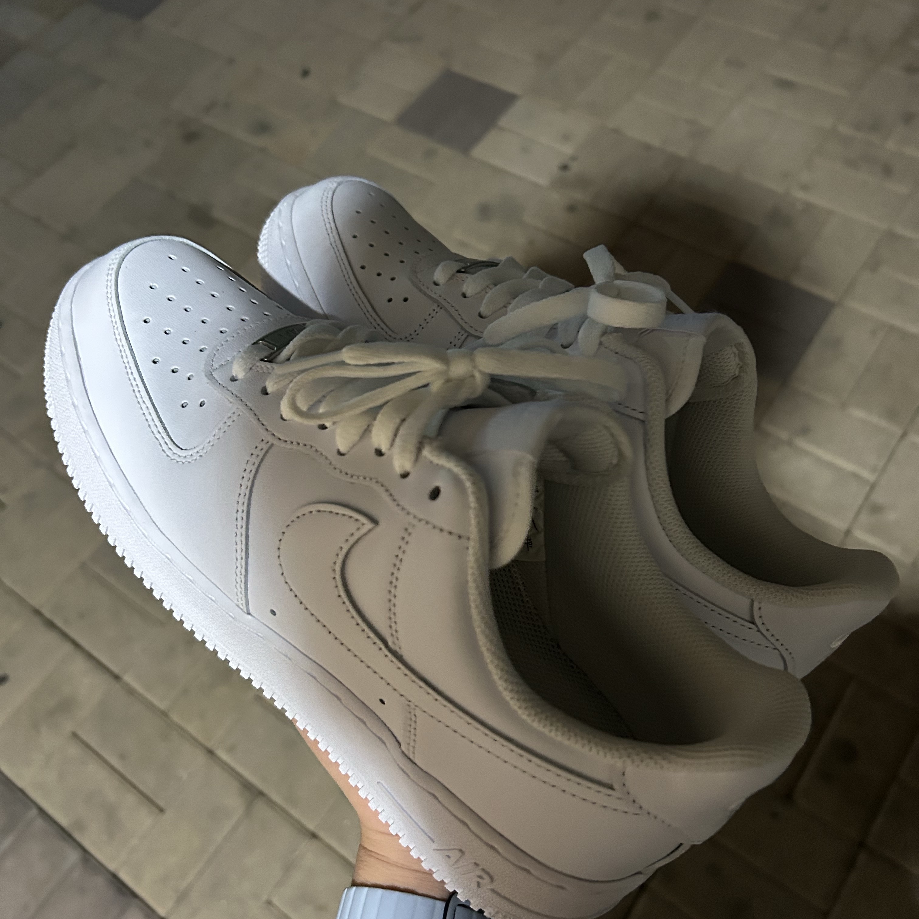 Nike Air Force 1 '07 Low White 착용 스타일
