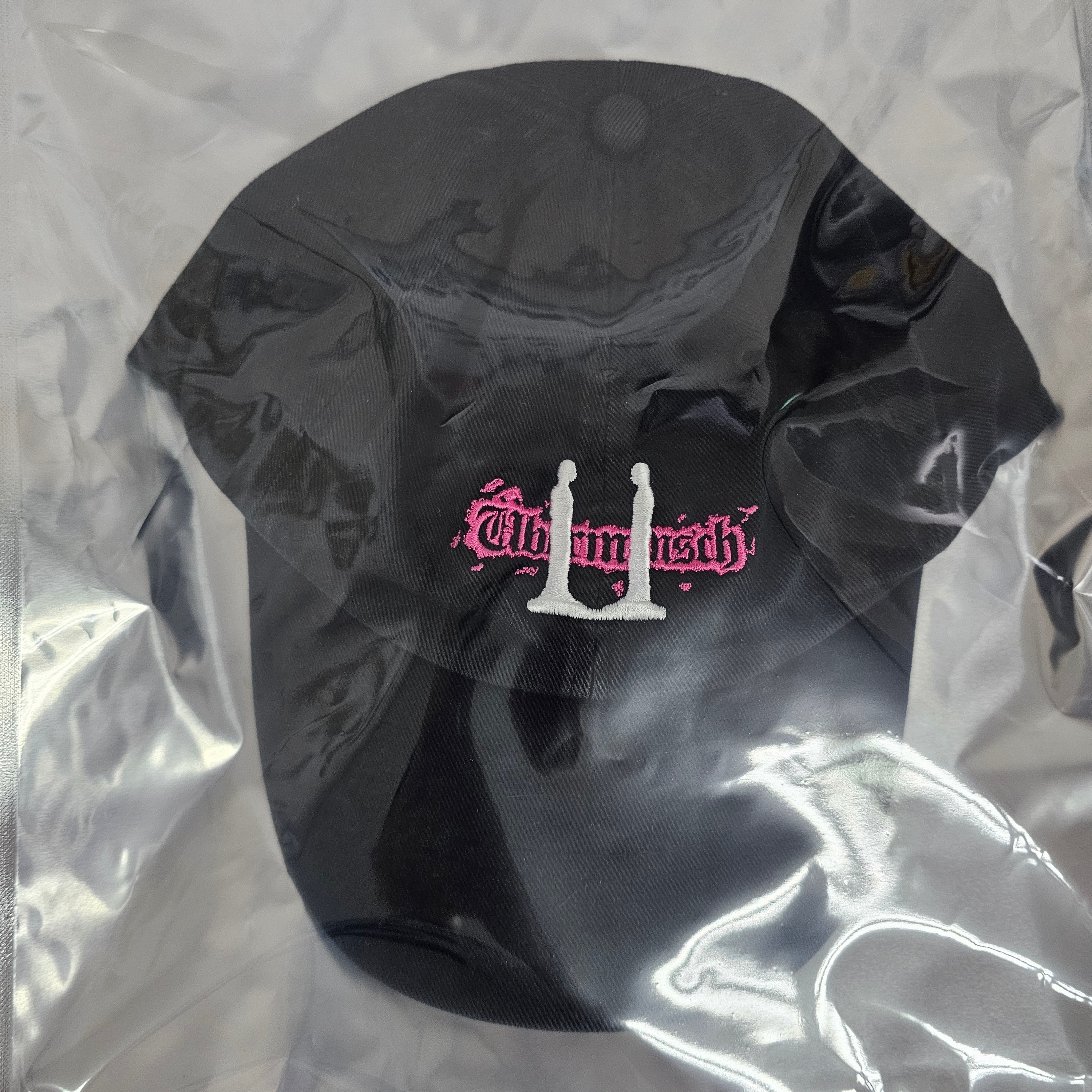 G-DRAGON Ubermensch Ball Cap Black 착용 스타일
