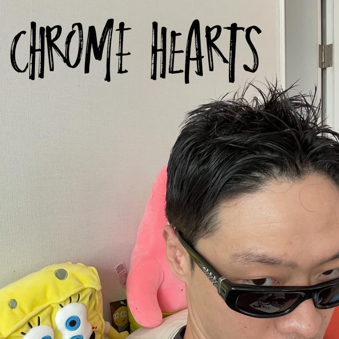 Chrome Hearts Roller Black 착용 스타일