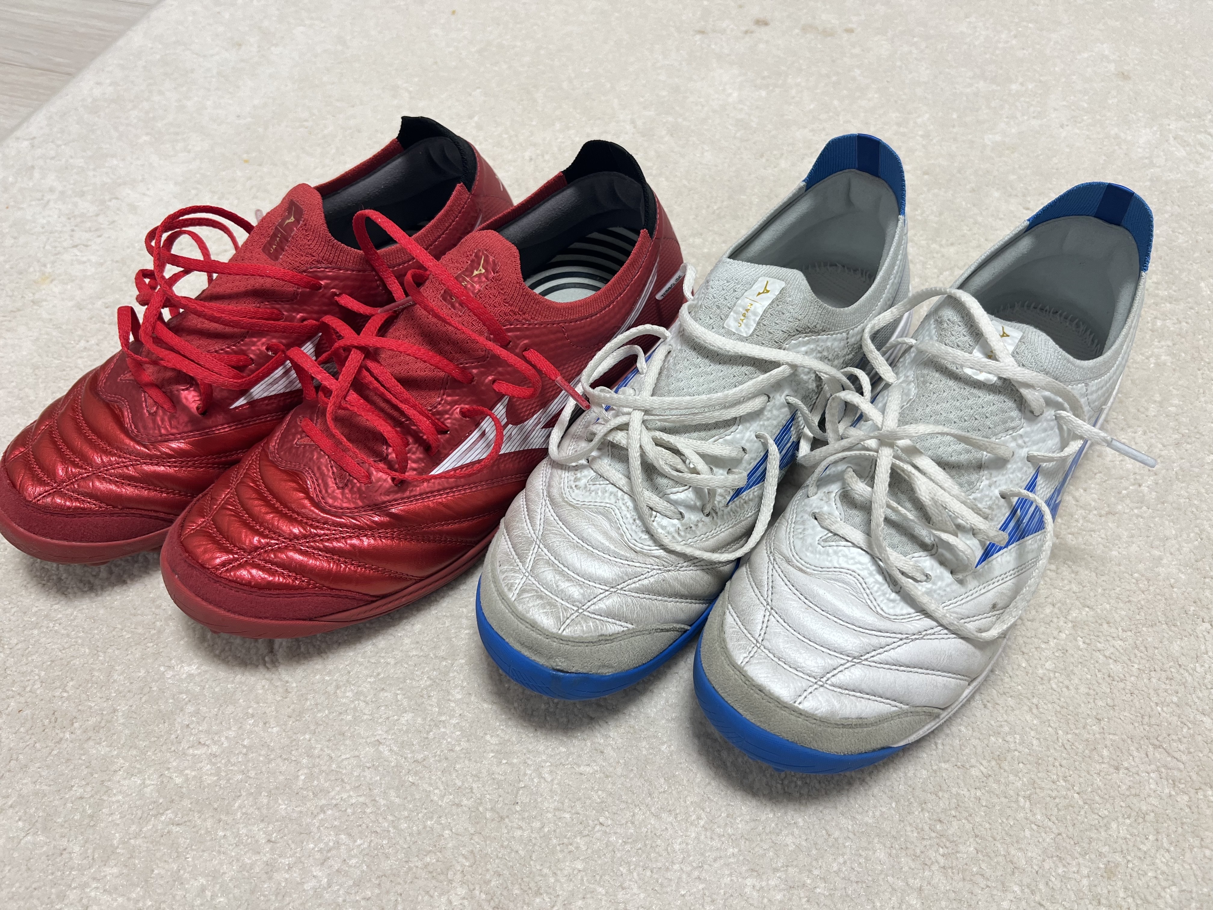 Mizuno Morelia Neo Sala Beta Japan TF Super White Pearl Laser Blue, Mizuno Morelia Neo Sala B Japan TF 40th Anniversary Red White 착용 스타일
