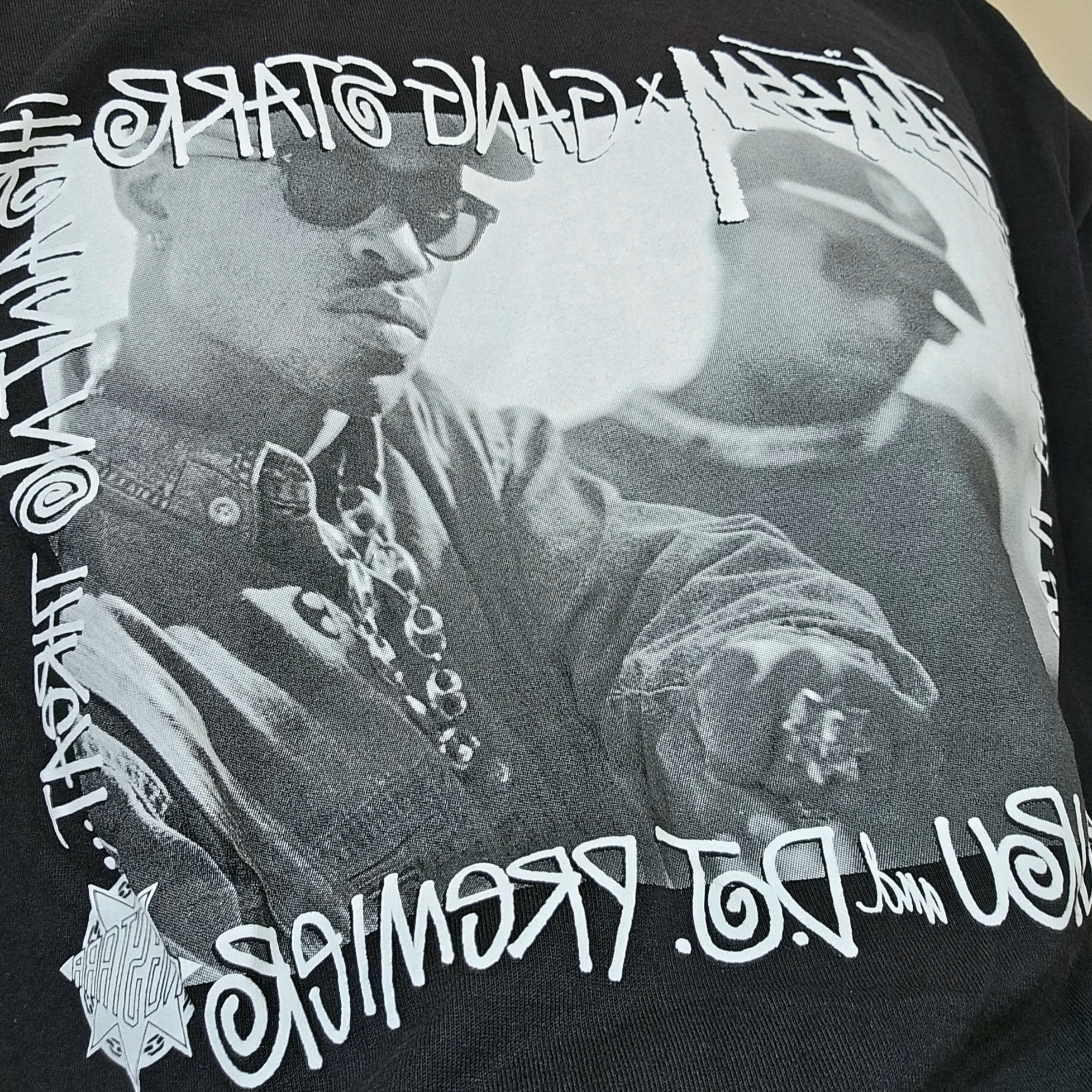 Stussy x Gang Starr Take It Personal T-Shirt Black, Crocs x Staple Classic All Terrain Clog Black 착용 스타일 - 3