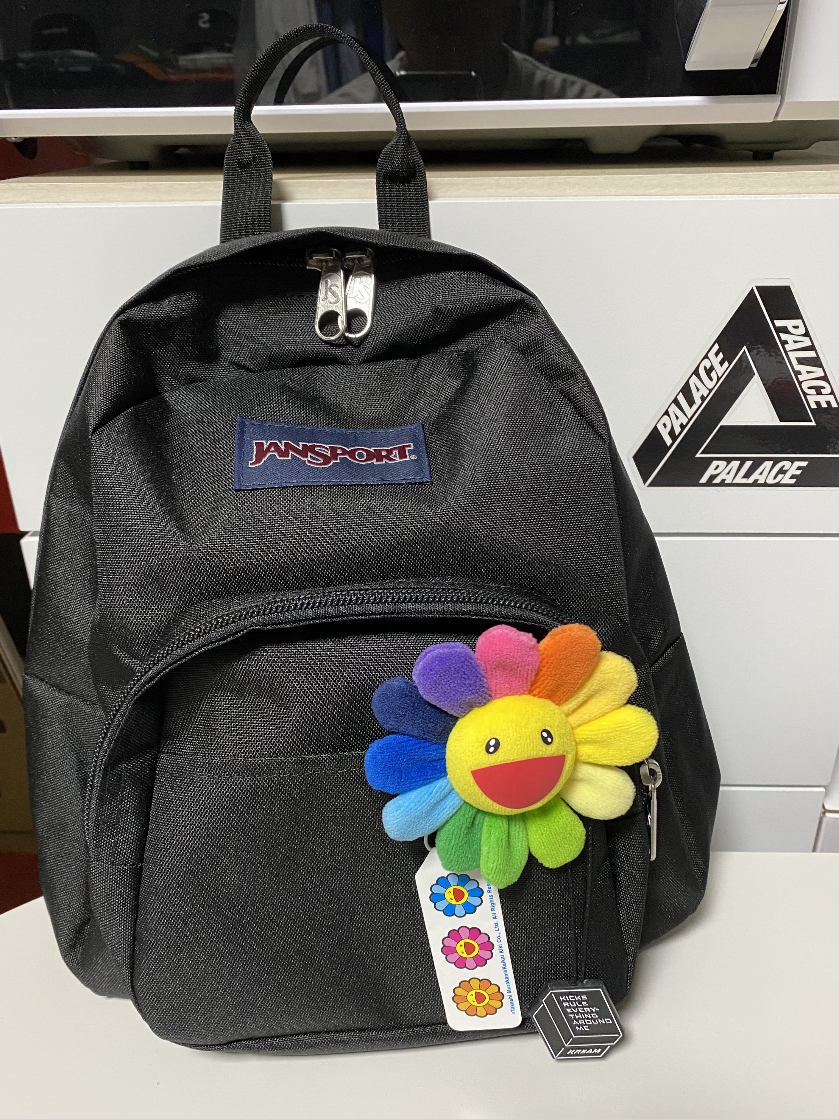 Jansport Half Pint Mini Backpack Black 착용 스타일