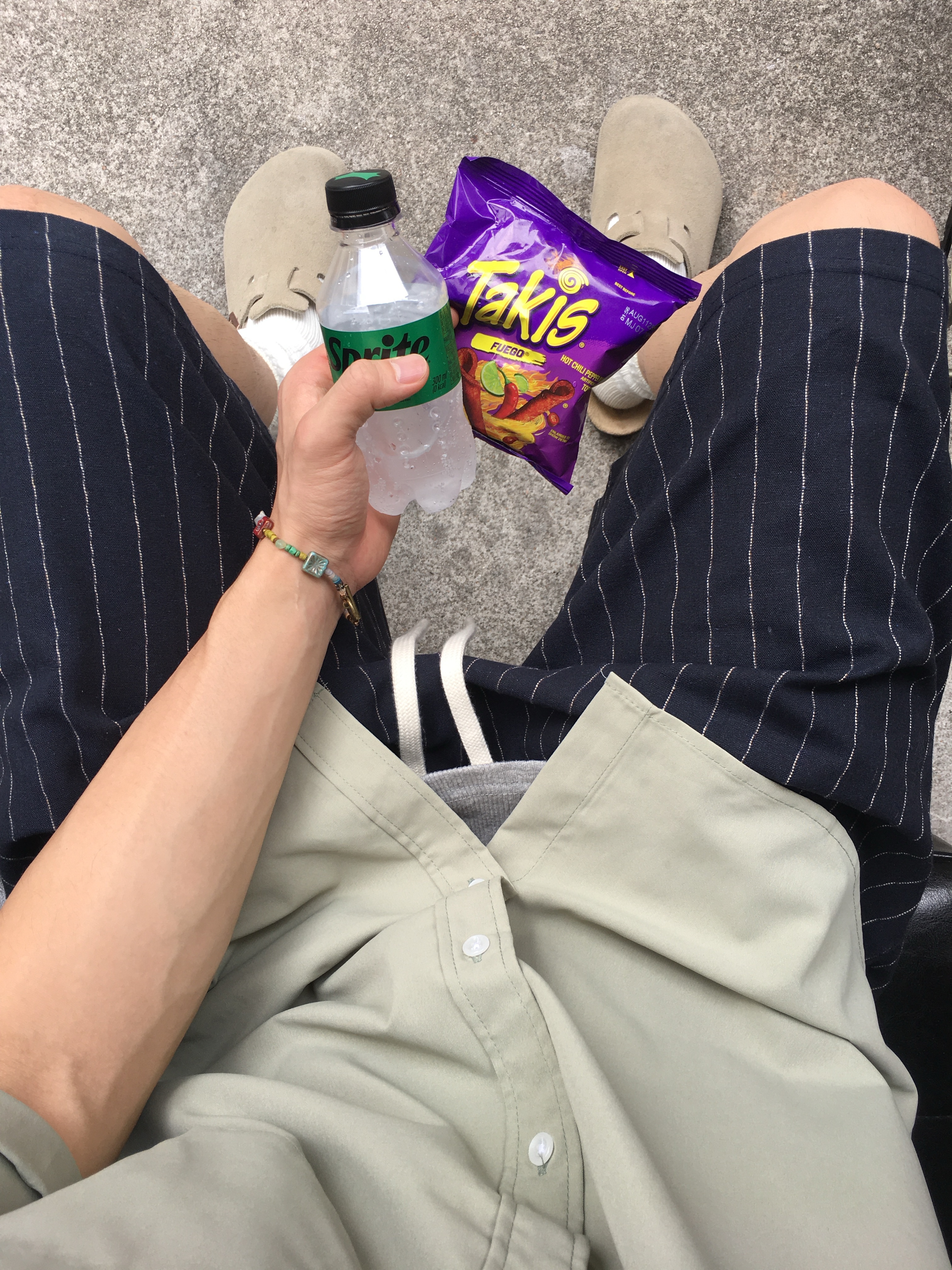 TOWTOW.ARCHIVE Sun Bracelet, Birkenstock Boston Suede Leather Taupe - Regular 착용 스타일 - 2