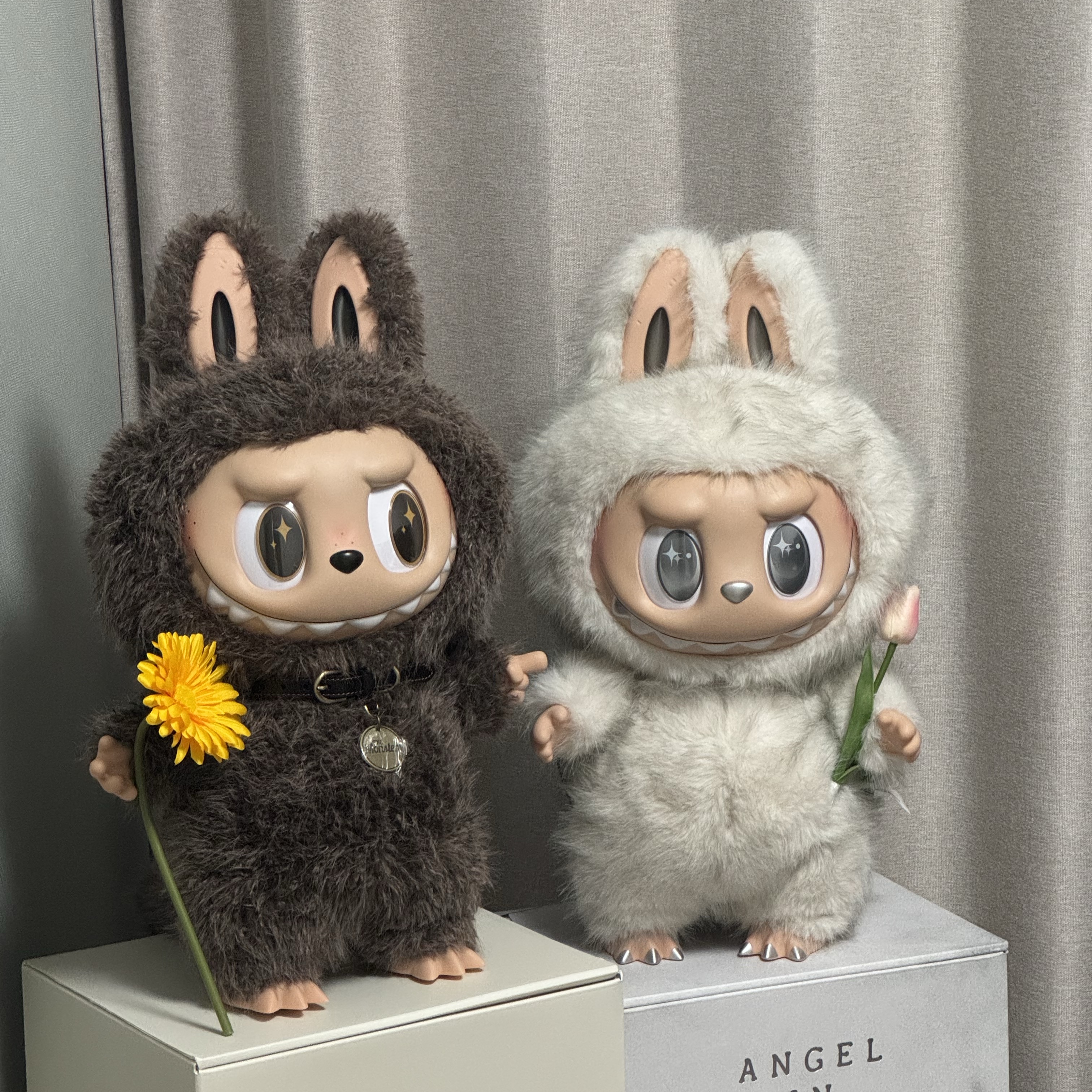 Pop Mart The Monsters I Found You Vinyl Face Doll, Pop Mart The Monsters Zimomo Angel In Clouds Vinyl Face Doll 착용 스타일 - 3
