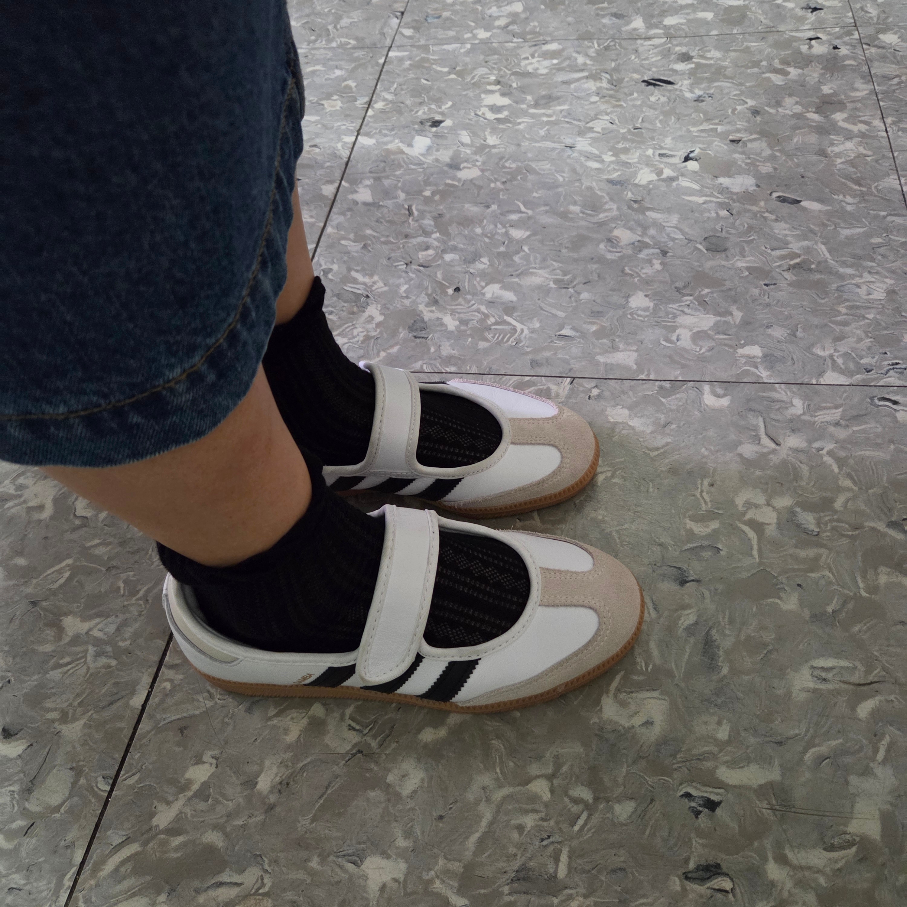 (W) Adidas Samba Jane Cloud White Alumina 착용 스타일 - 2