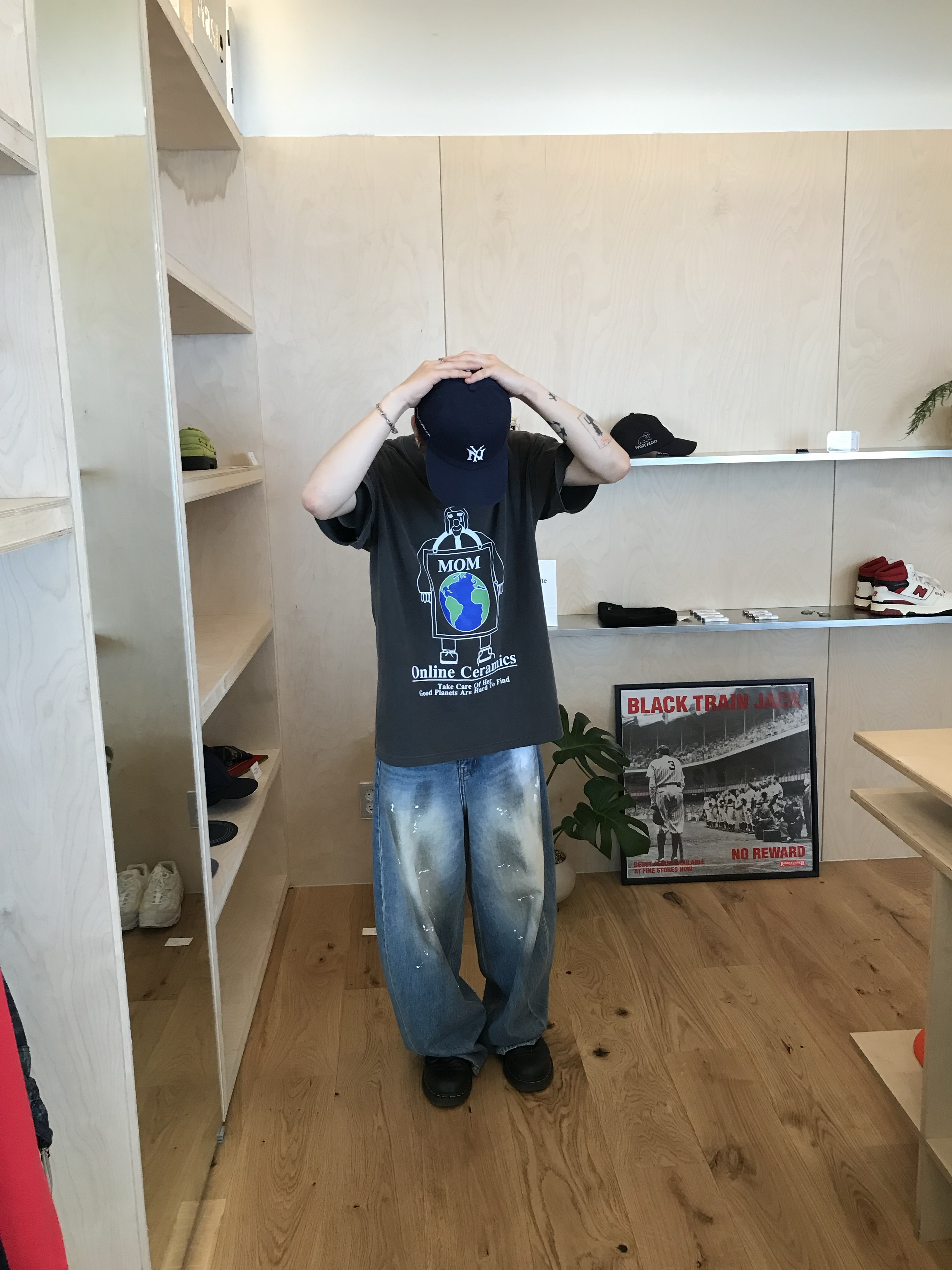 noun Wide Curved Denim Pants Painting Blue, Dr. Martens 1461 Smooth Black 착용 스타일 - 2