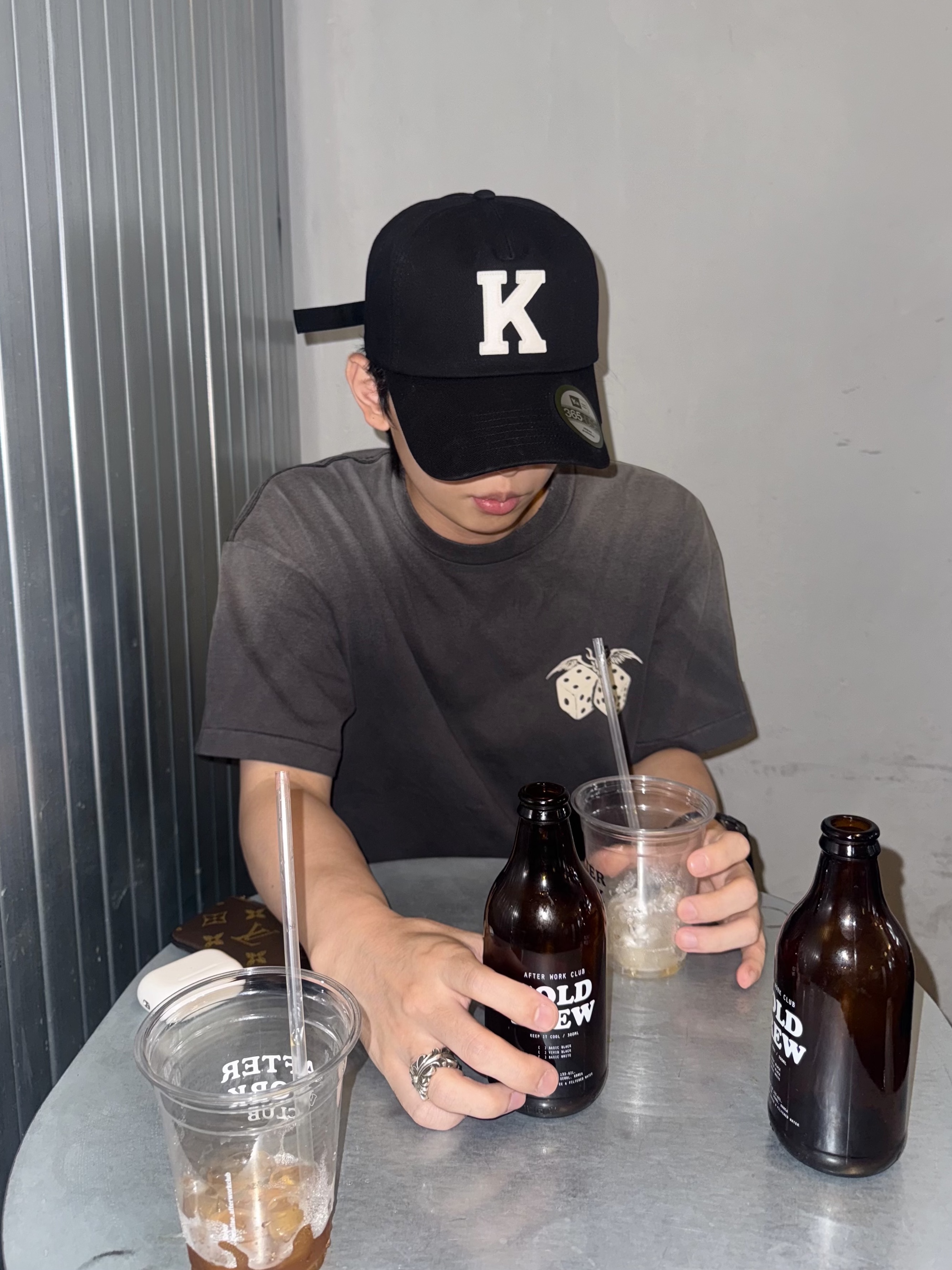 [KREAM 단독] Kamien x KOIN SEOUL K Logo Ball Cap Black, Stussy 8 Ball Studded Belt Raw Cowhide Hair 착용 스타일 - 2