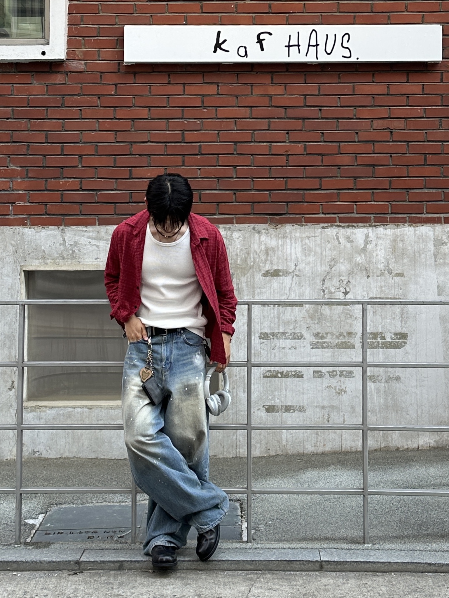noun Wide Curved Denim Pants Painting Blue 착용 스타일 - 1