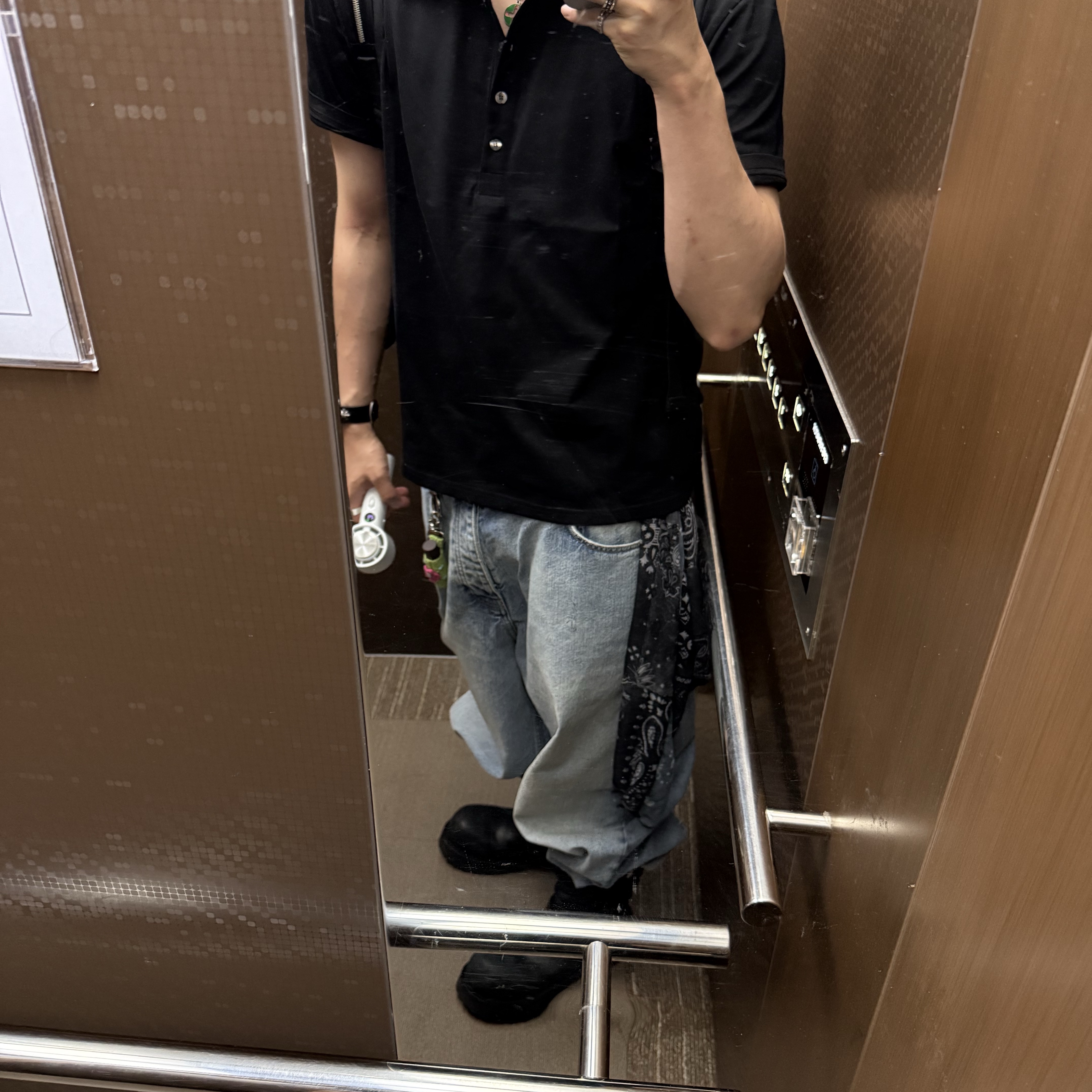 (W) Balenciaga Venom Boot Black, Balenciaga Baggy Denim Pants Blue 착용 스타일 - 2