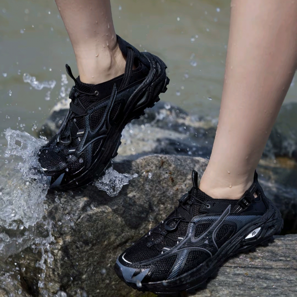 Mizuno Racer Trail SE Black 착용 스타일