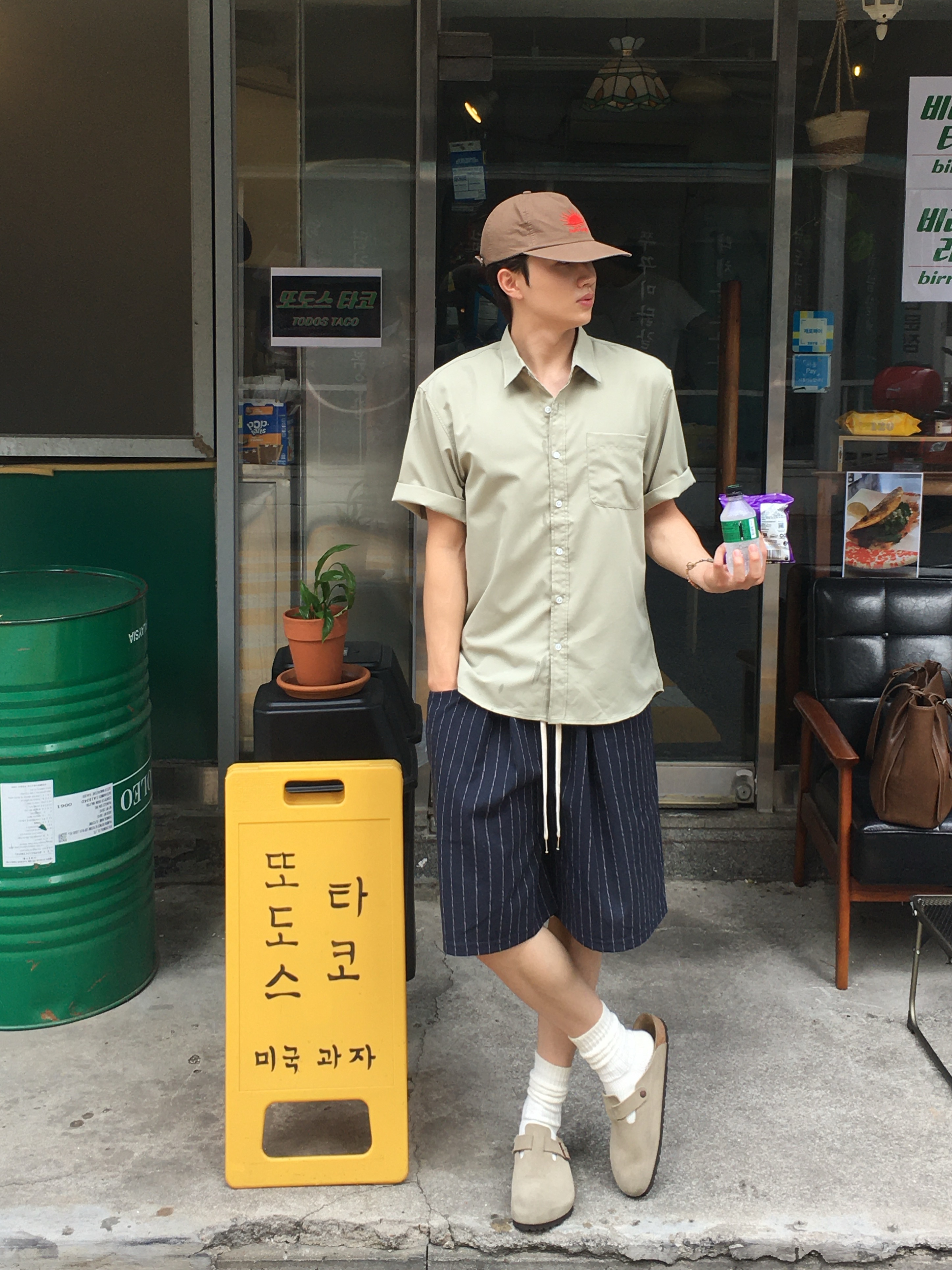 TOWTOW.ARCHIVE Sun Bracelet, Birkenstock Boston Suede Leather Taupe - Regular 착용 스타일 - 4
