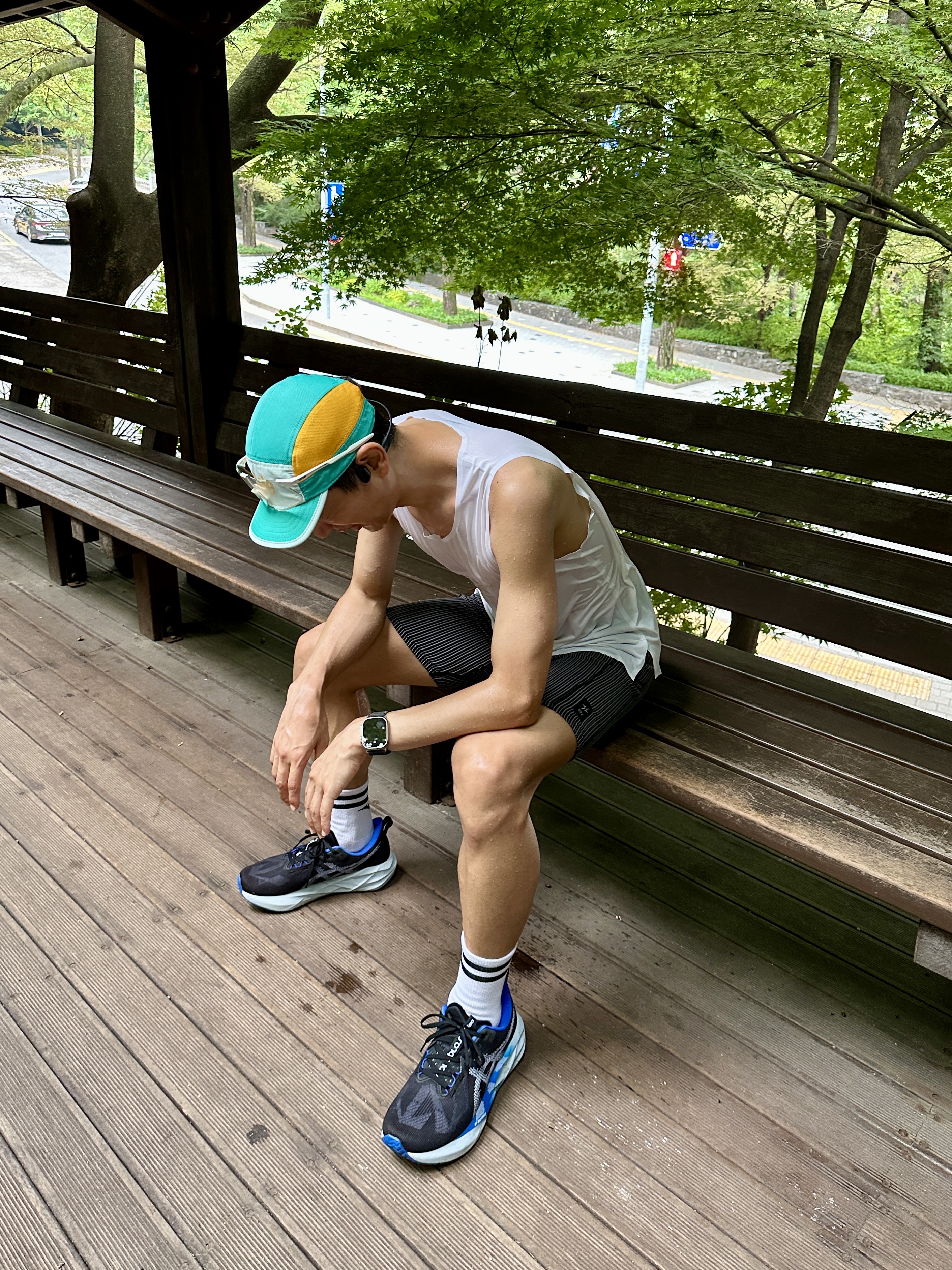 100% Hypercraft LE Bastille Blue Mirror Photochromic Lens, Asics Novablast 5 Black White 착용 스타일 - 1