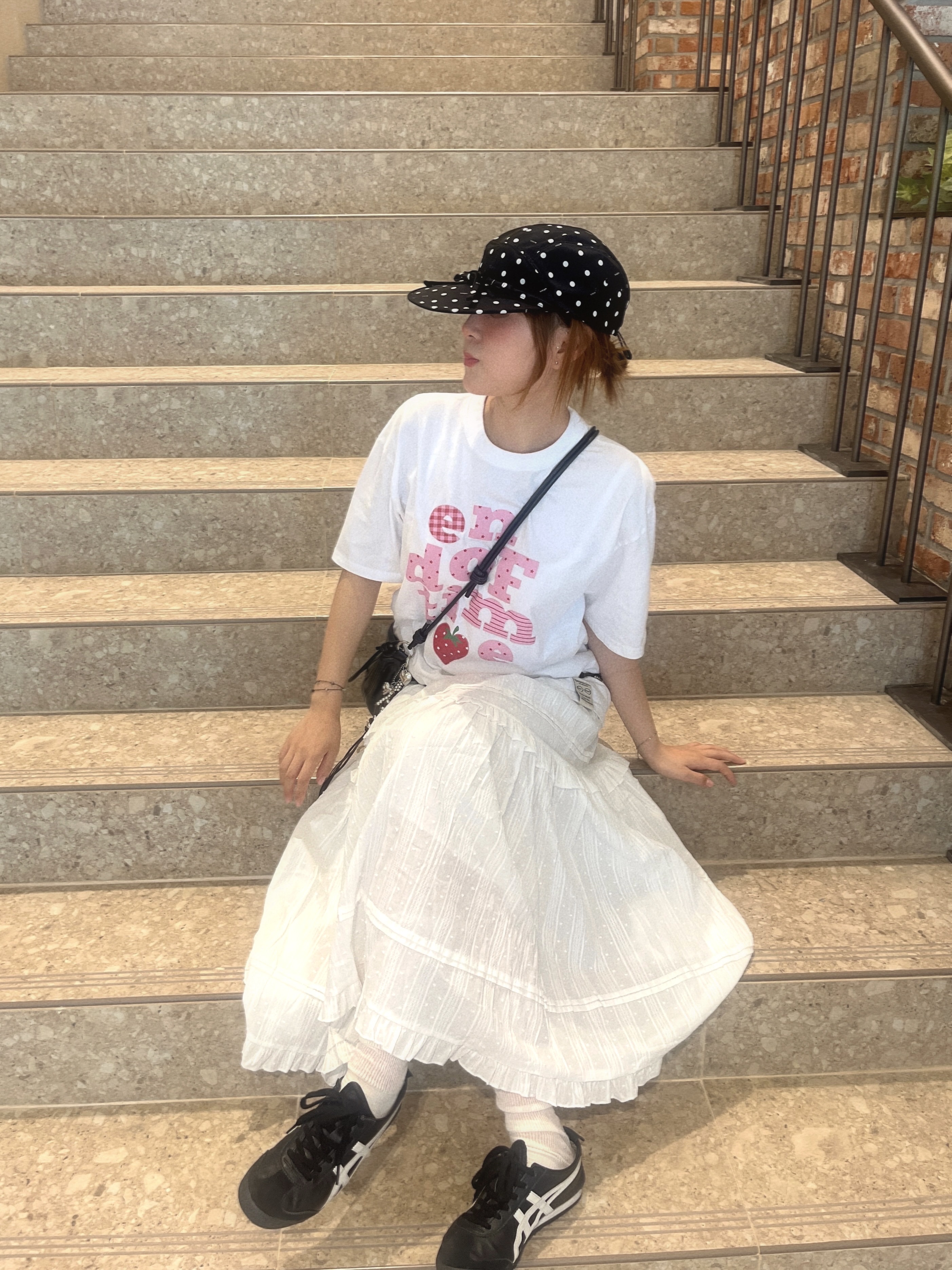 LOTS YOU X YOUCHE Duck Cap Black, Onitsuka Tiger Mexico 66 Black White 착용 스타일 - 2