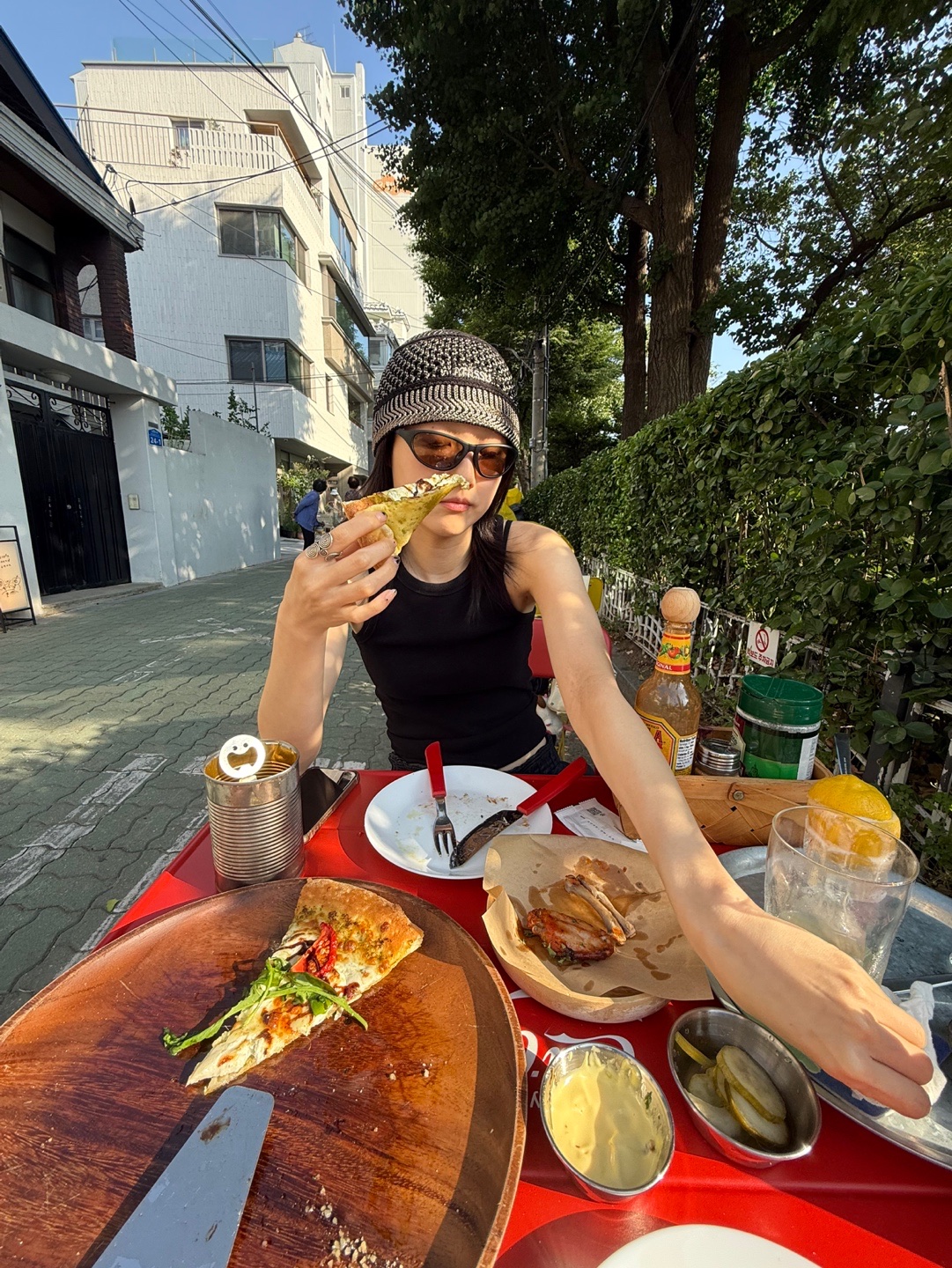 Atiissu Classy Beanie Khaki 착용 스타일 - 1