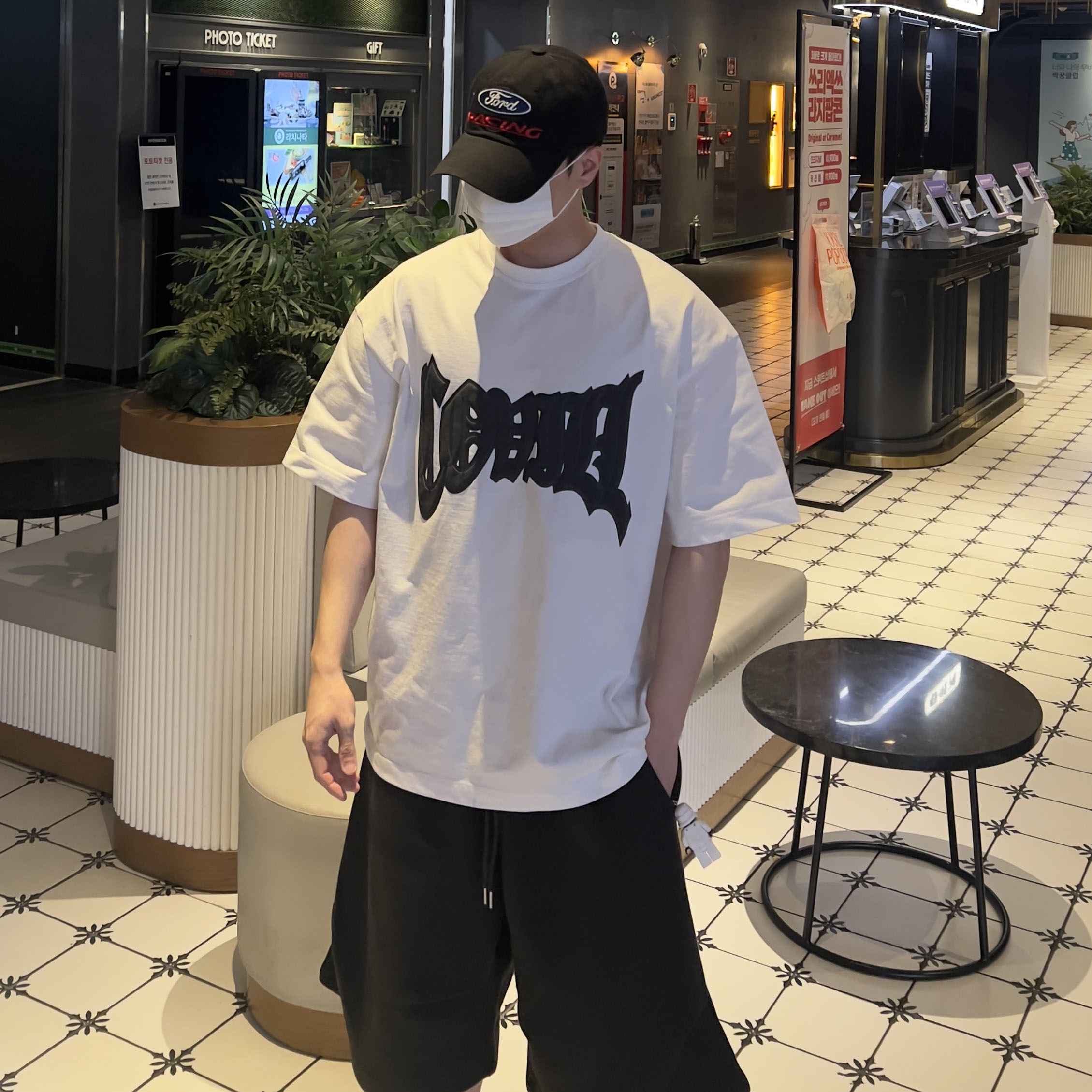 Oakley Factory Team x Brain Dead Jacquard Flesh Yellow Black 착용 스타일 - 4