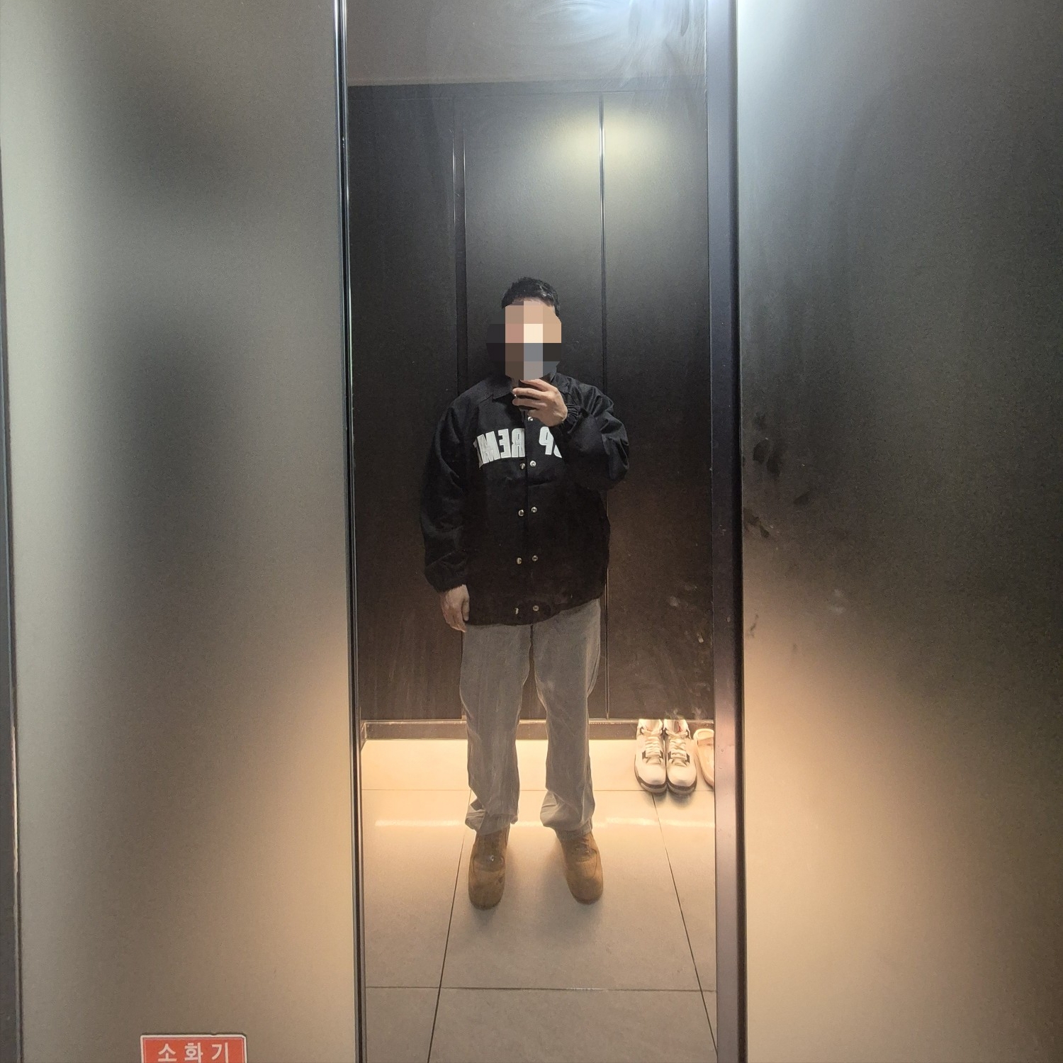 Supreme Arc Denim Coaches Jacket Black - 25SS 착용 스타일 - 2