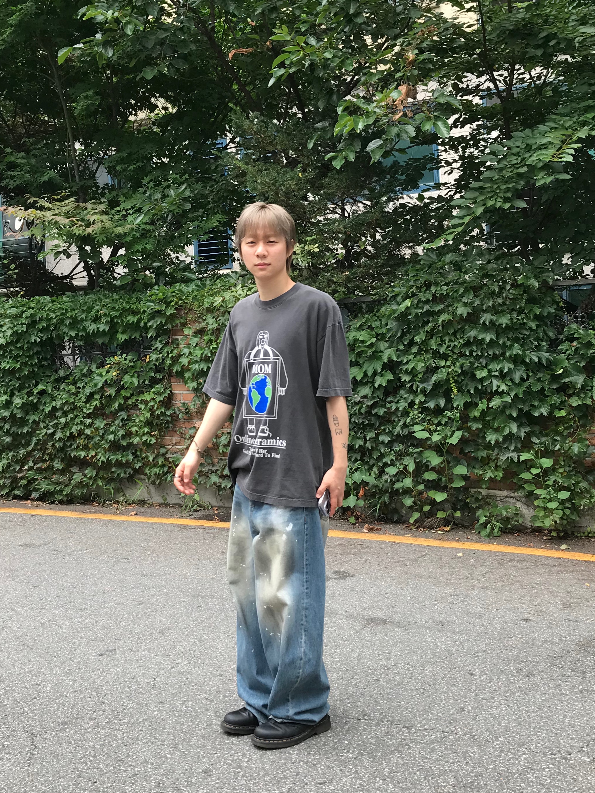 noun Wide Curved Denim Pants Painting Blue, Dr. Martens 1461 Smooth Black 착용 스타일 - 1