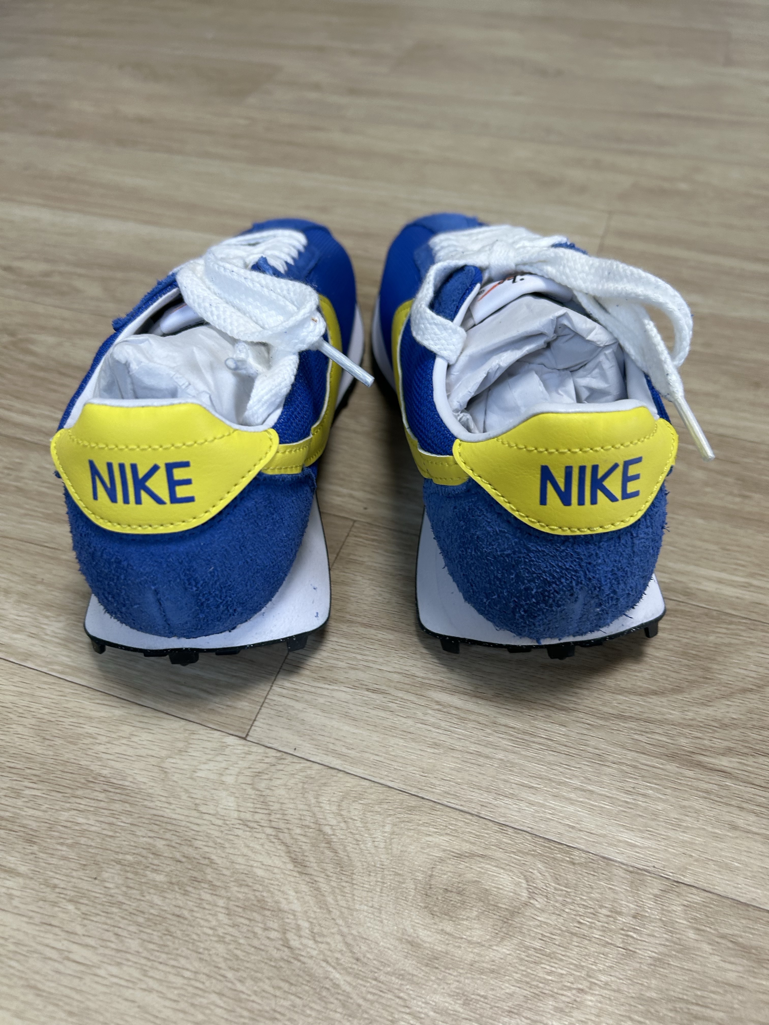 Nike LD-1000 SP Game Royal and Opti Yellow 착용 스타일
