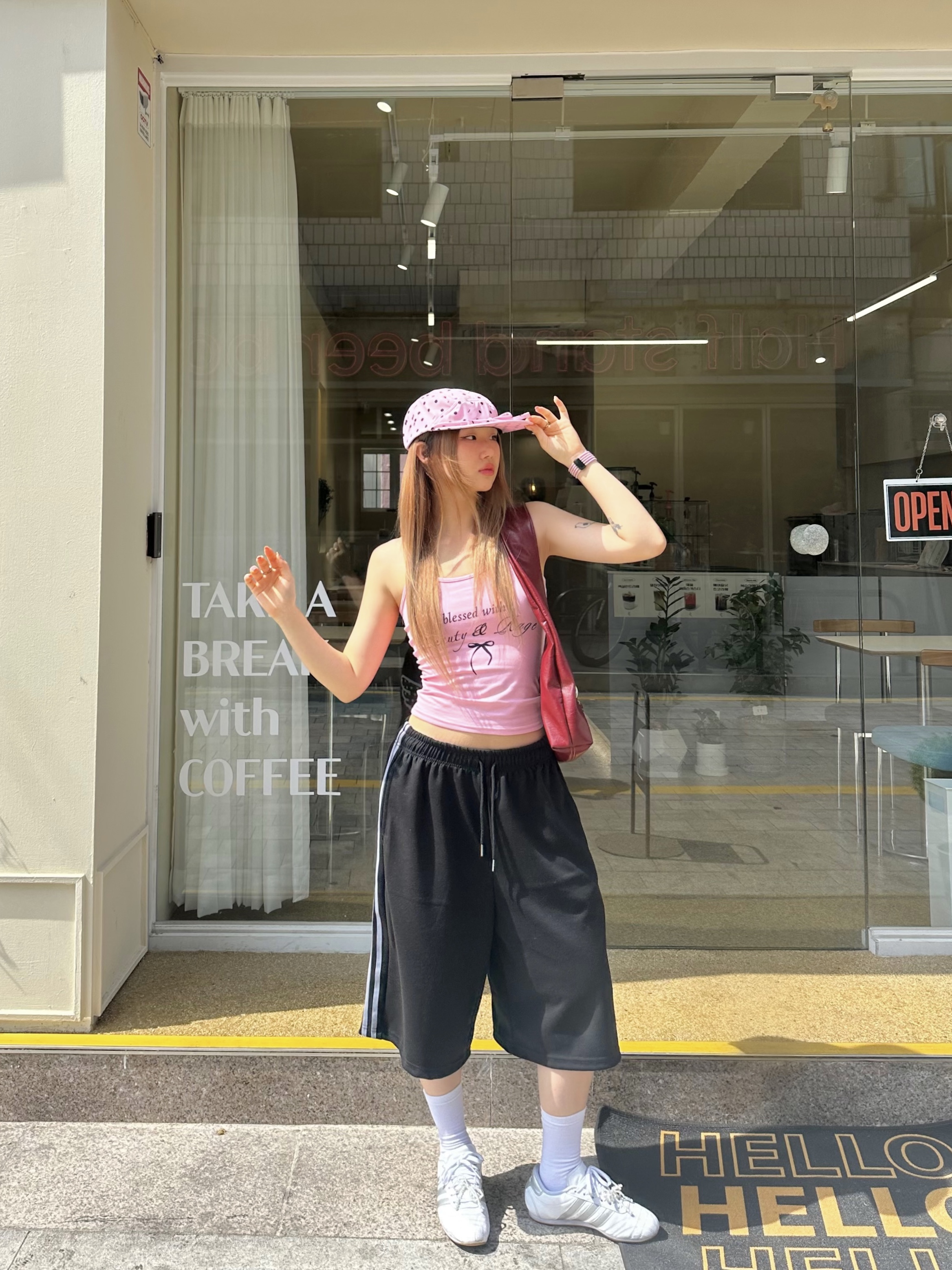 LOTS YOU X YOUCHE Duck Cap Light Pink 착용 스타일 - 3