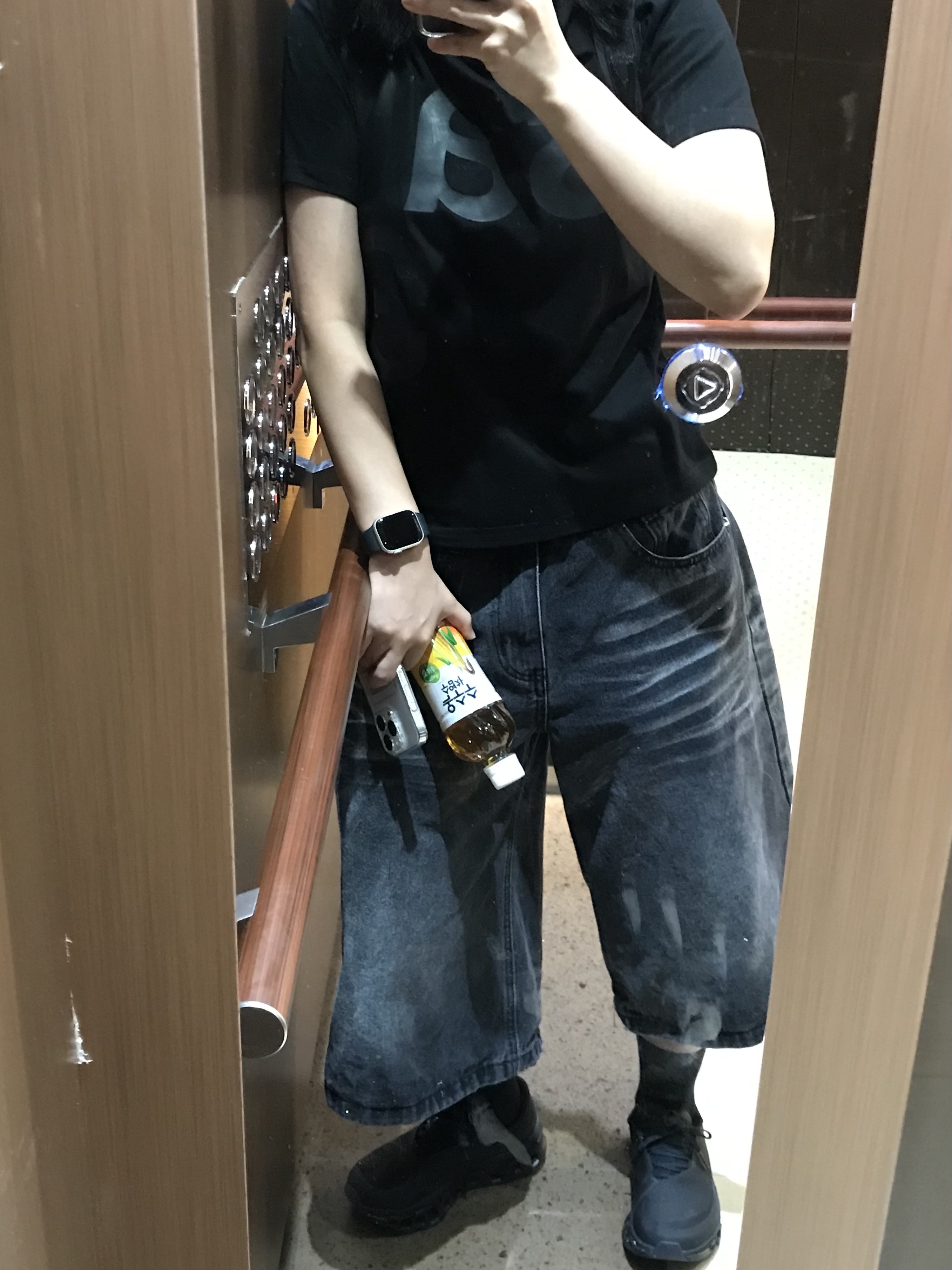 Oakley Eye Jacket Redux Matte Black Frame Prizm Grey Lenses High Bridge Fit, (W) On Running x Post Archive Faction (Paf) Cloudmonster 2 Black Magnet 착용 스타일 - 3