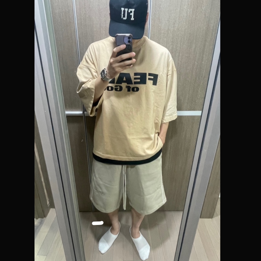 Essentials The Core Collection T-Shirt Stretch Limo, Essentials Relaxed Fleece Sweatshort With Piping Cloud White - 25SS 착용 스타일 - 2
