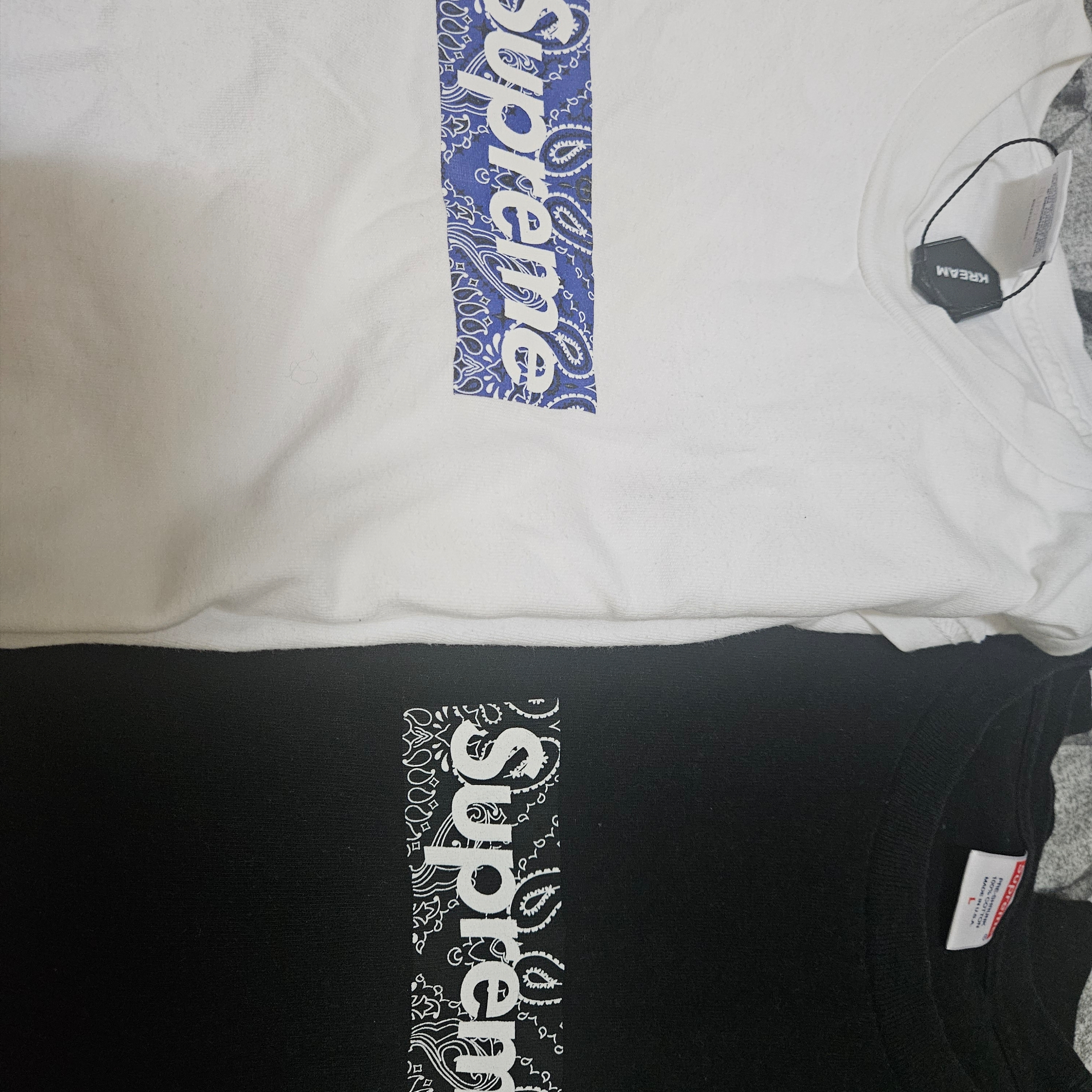 Supreme Box Logo Hooded Sweatshirt Black - 24FW, Supreme Box Logo Hooded Sweatshirt Ash Grey - 23FW 착용 스타일 - 3