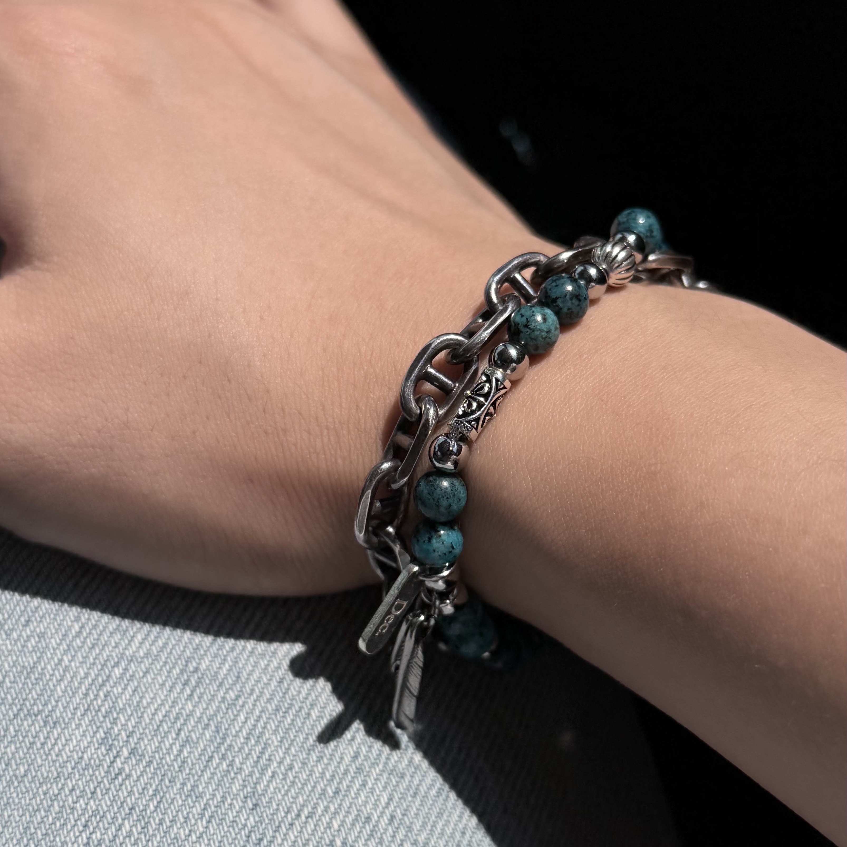 December Ten Apatite Beads Bracelet 착용 스타일