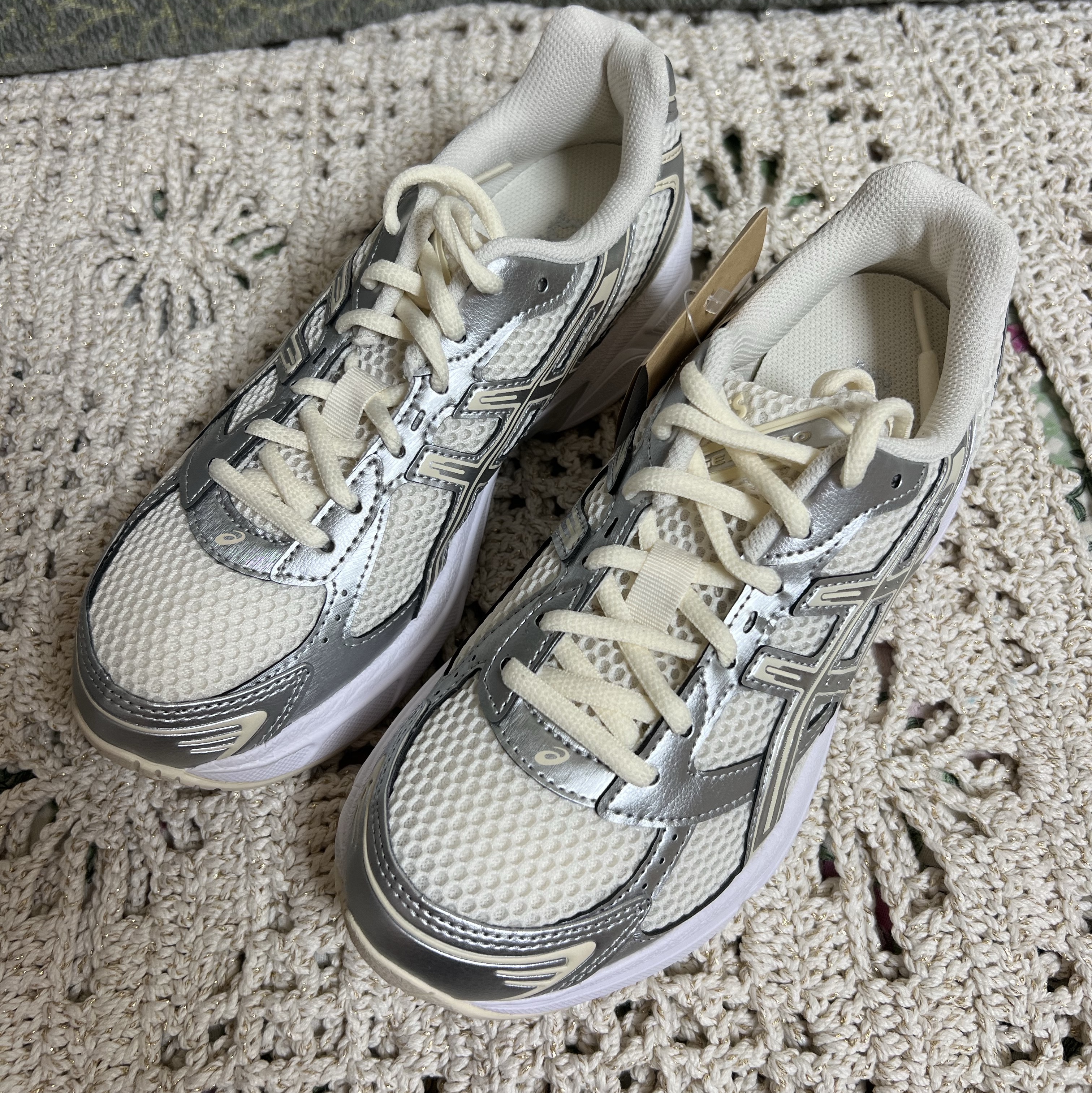 (W) Asics Gel-1130 Cream Pure Silver 착용 스타일