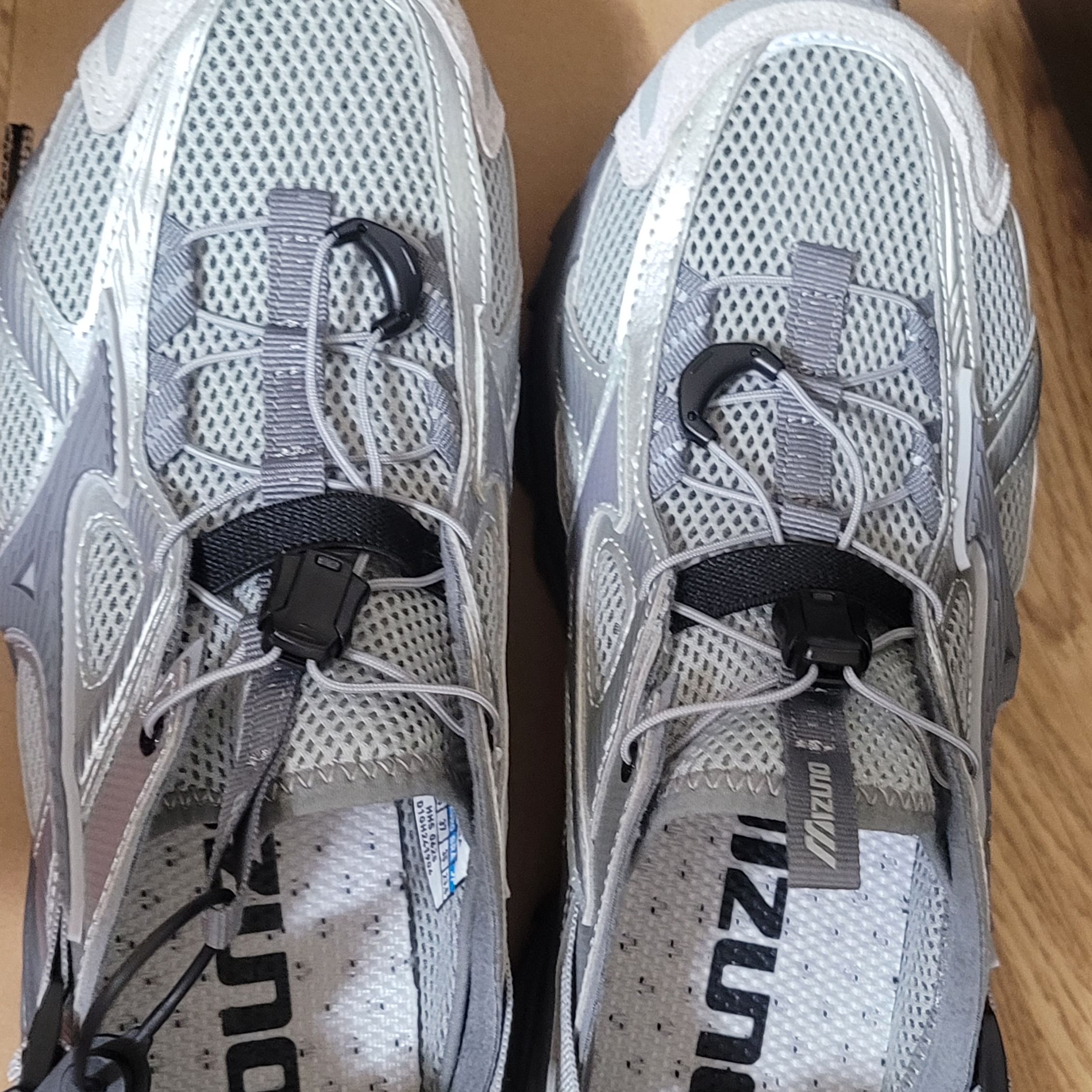 Mizuno Racer Trail SE Silver Grey 착용 스타일 - 3