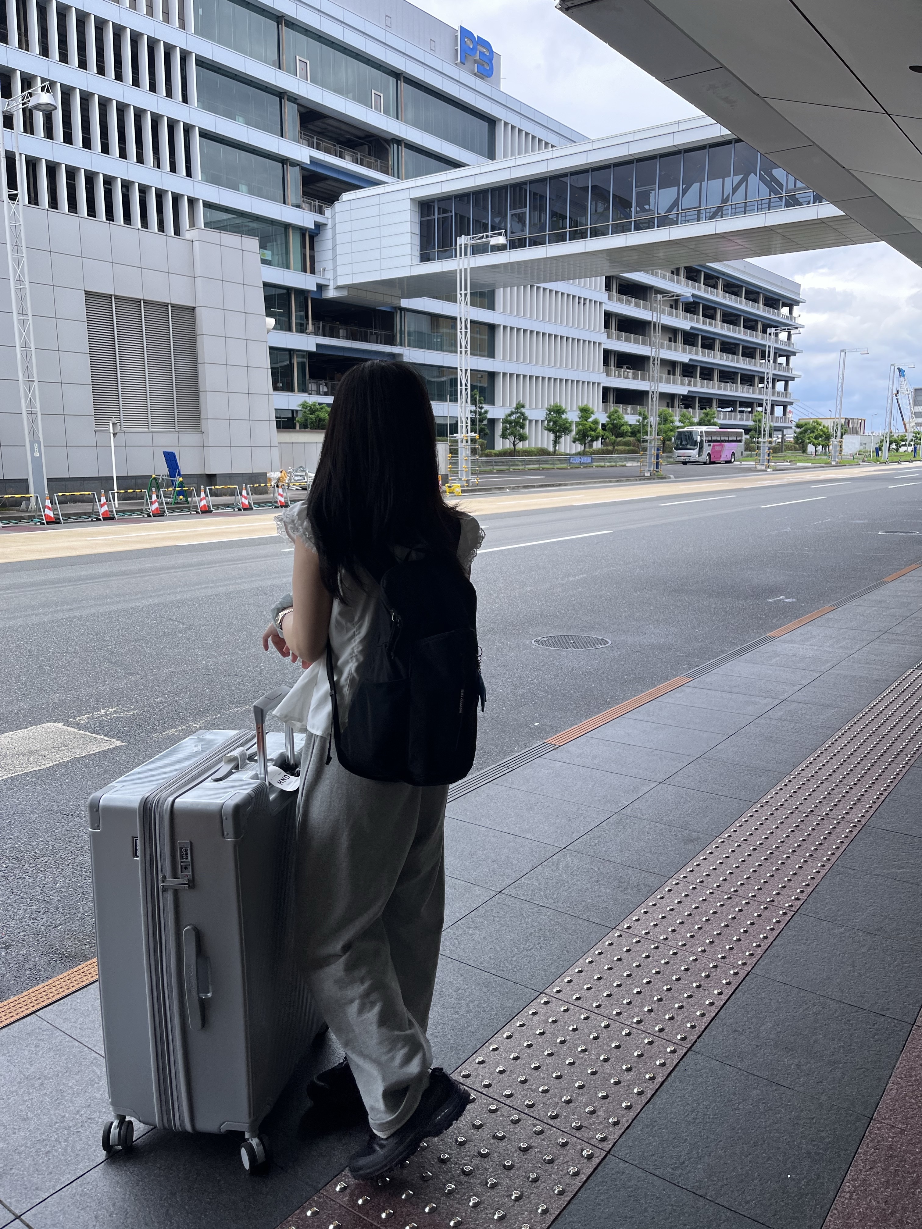 Salomon Mont LT Backpack Black 착용 스타일 - 2