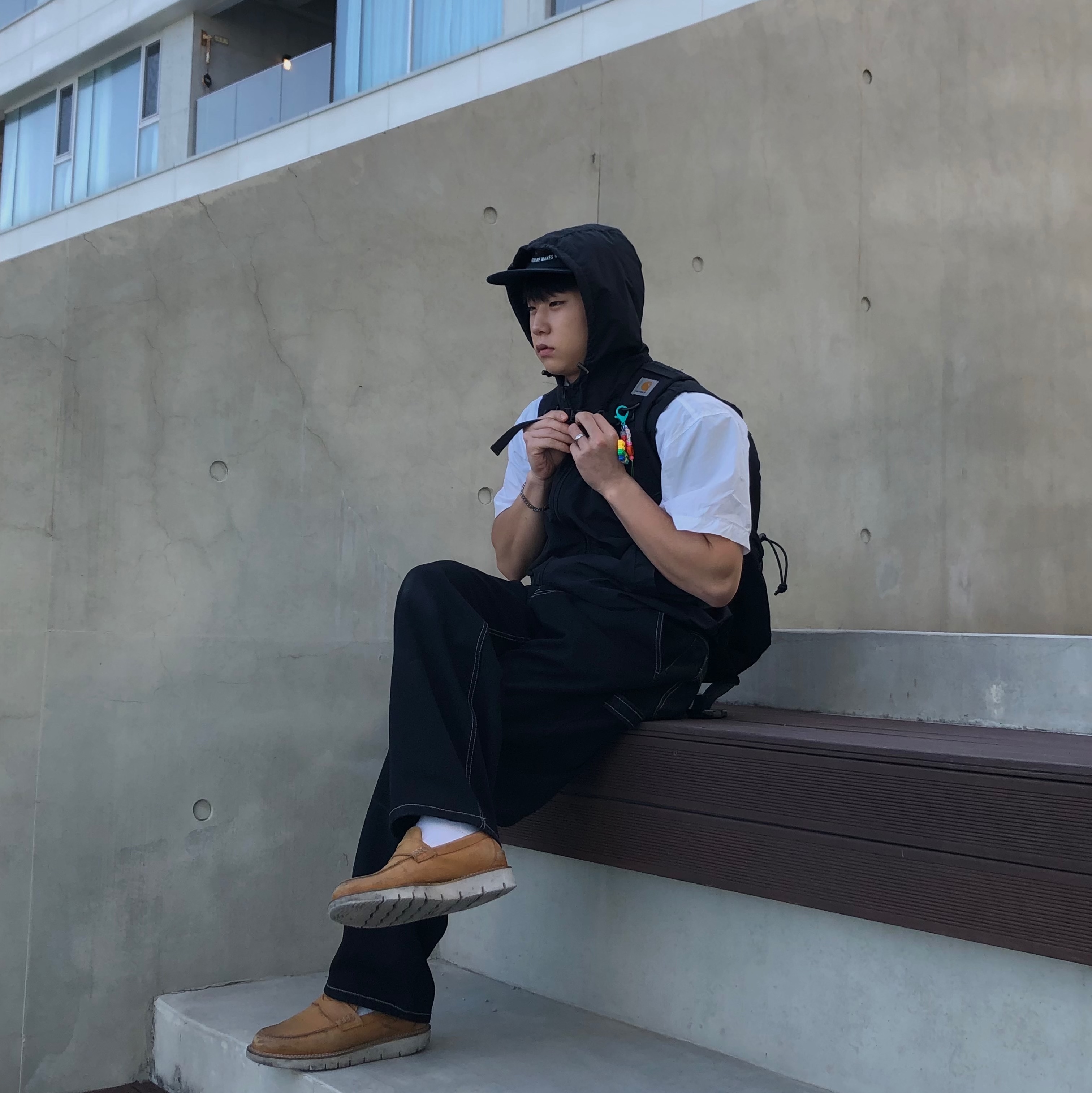 Carhartt WIP Kickflip Backpack Black 착용 스타일 - 4