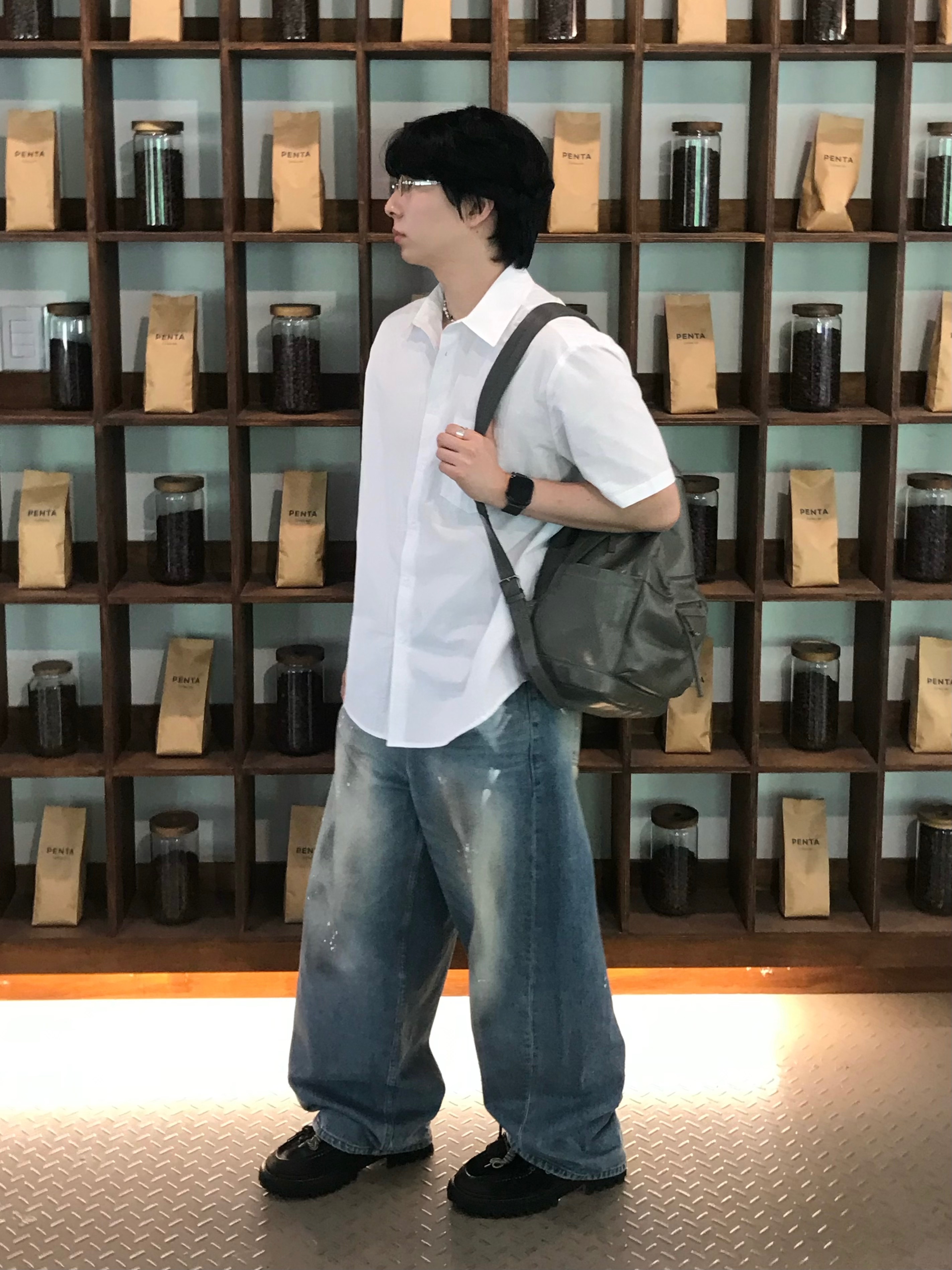 noun Wide Curved Denim Pants Painting Blue 착용 스타일 - 4
