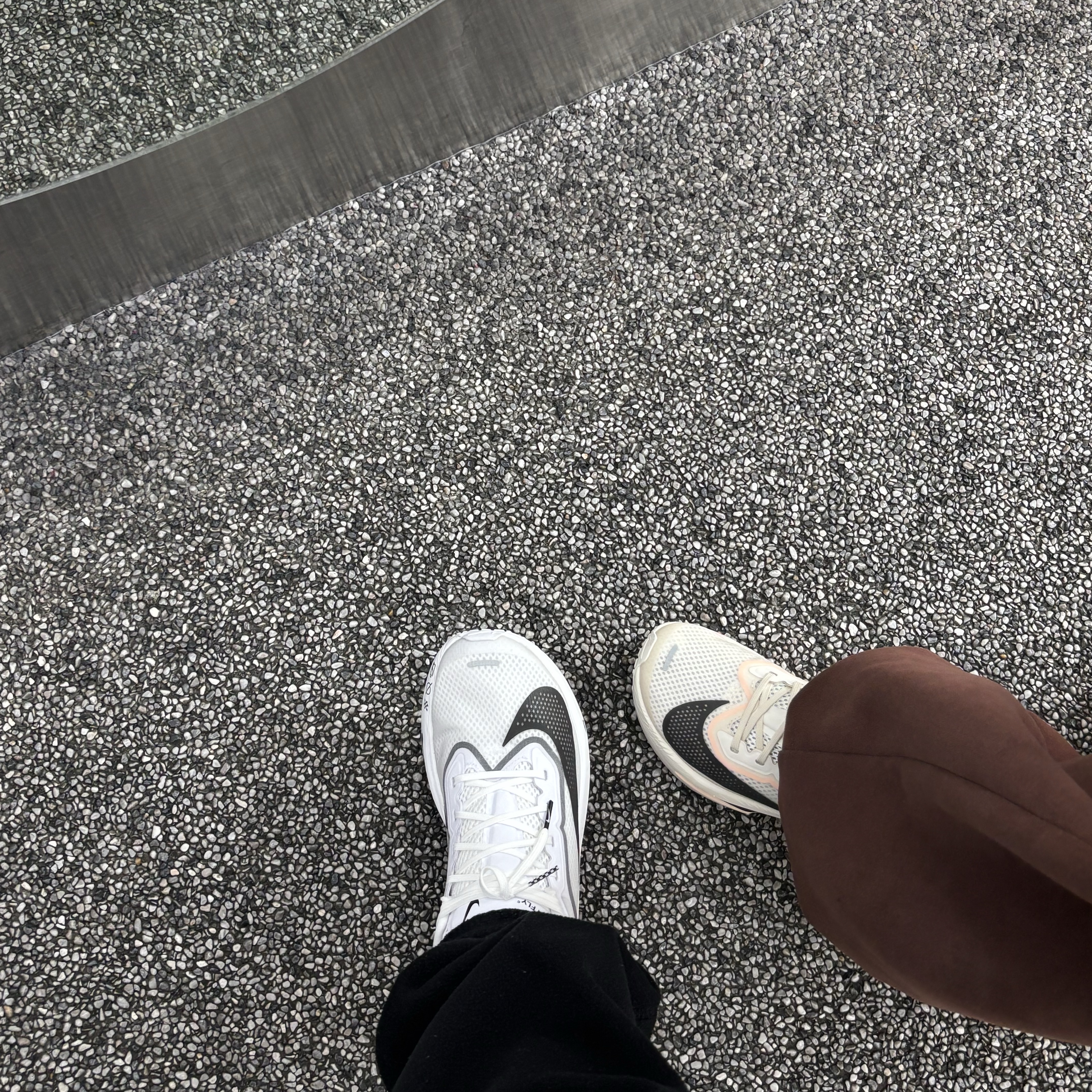 Nike Zoom Fly 6 White Smoke Grey 착용 스타일