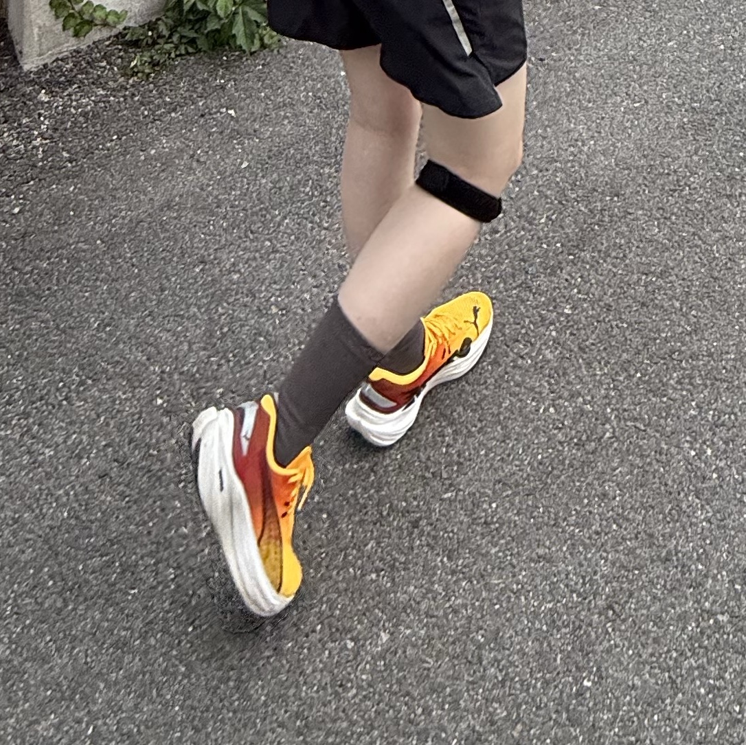 (W) Puma Deviate Nitro 3 Fade Sun Stream Sunset Glow 착용 스타일 - 2
