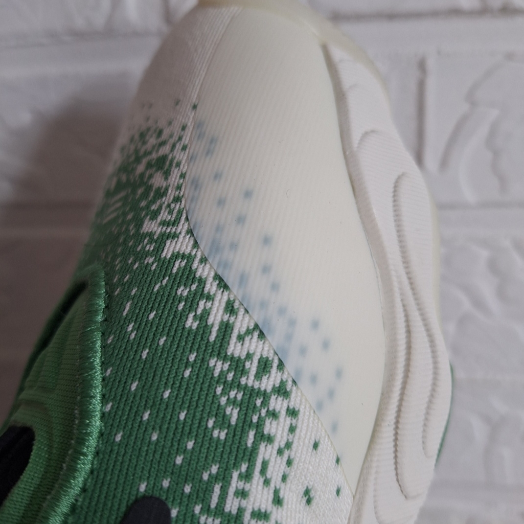 Adidas Trae Young 3 Off White Preloved Green 착용 스타일 - 5