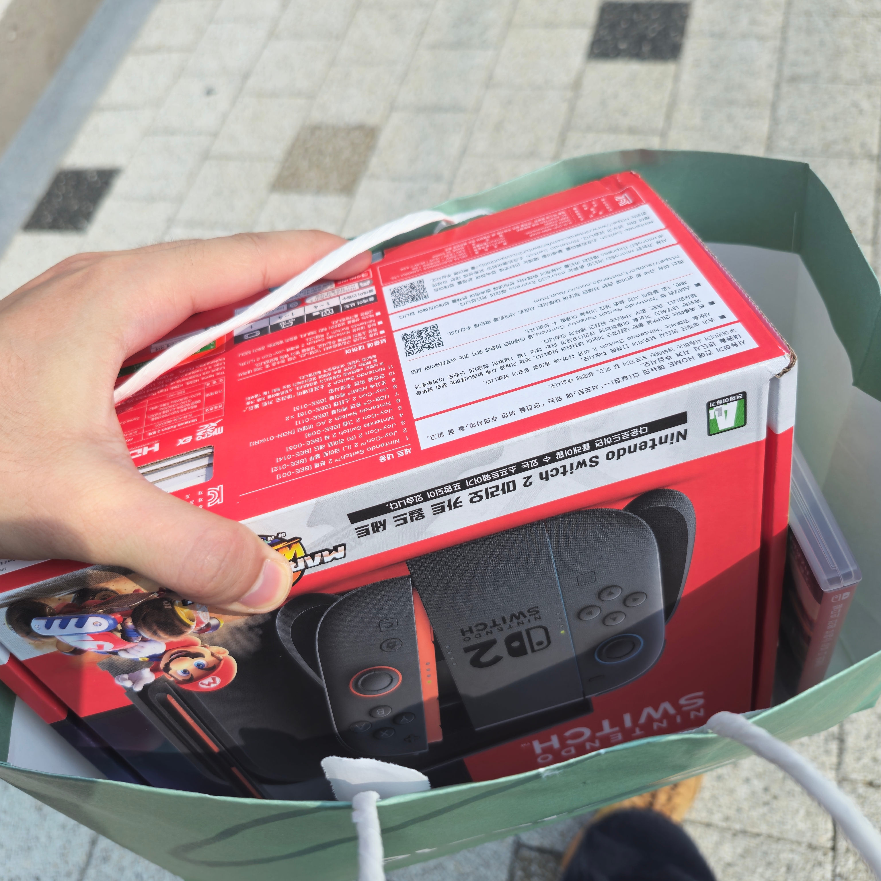 Nintendo Switch 2 Mario Kart World Set (With Software/Korean Ver.), Playstation 5 Slim Digital Edition (SIEK 220V) 착용 스타일 - 1